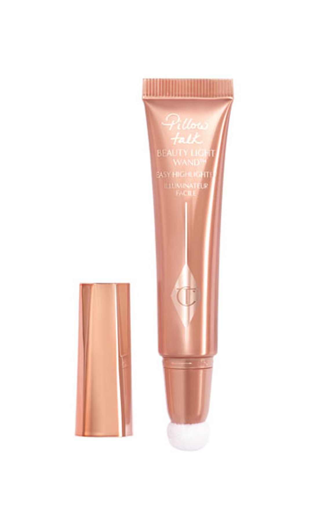 Iluminador en crema 'Beauty Light Wand' en tono 'Pillow Talk Original' (40 €), de Charlotte Tilbury