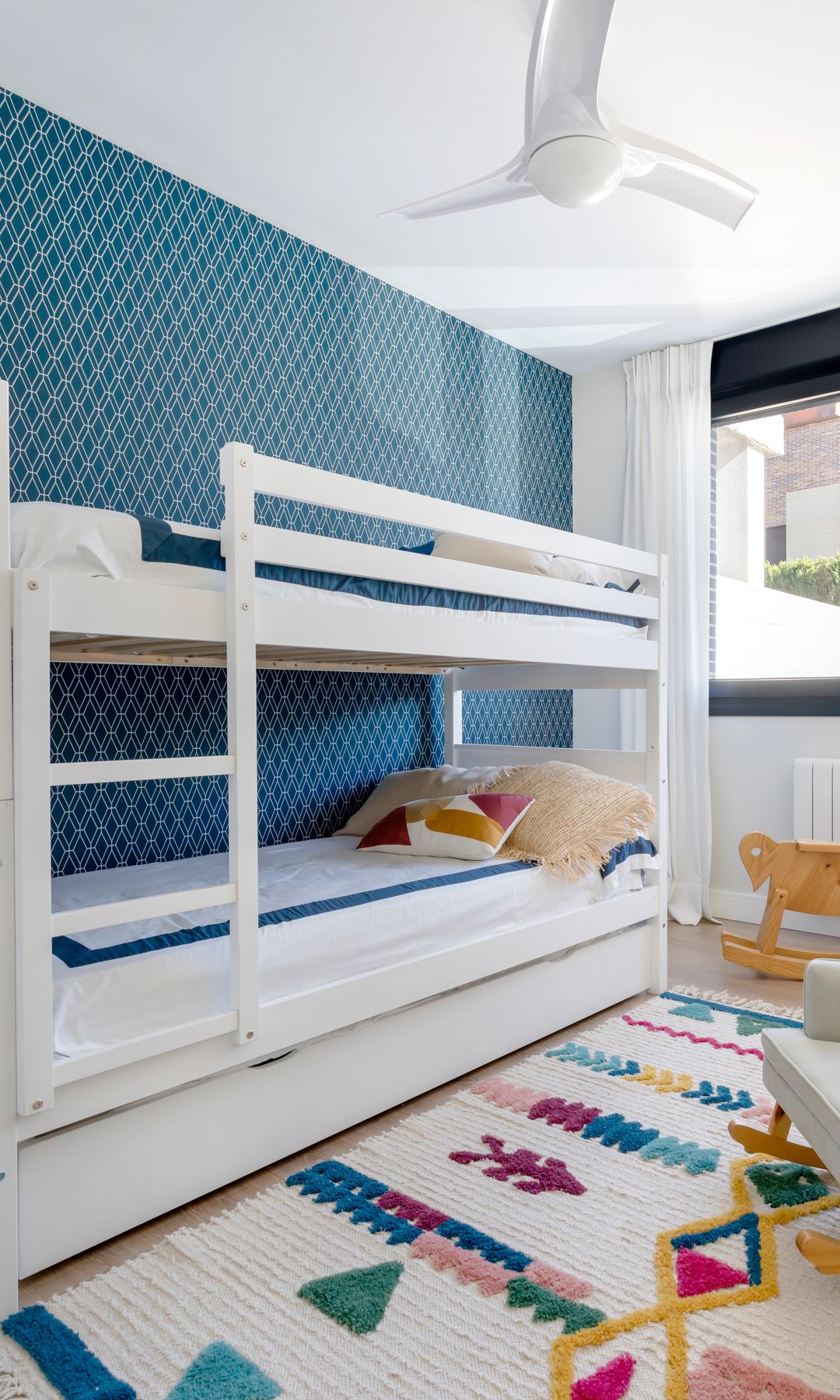 Dormitorio infantil con literas