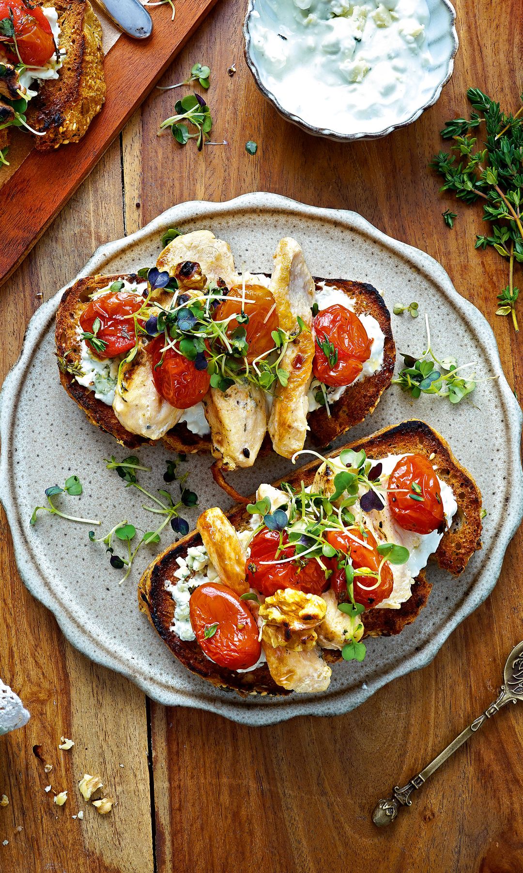 Tosta de pollo y cherris