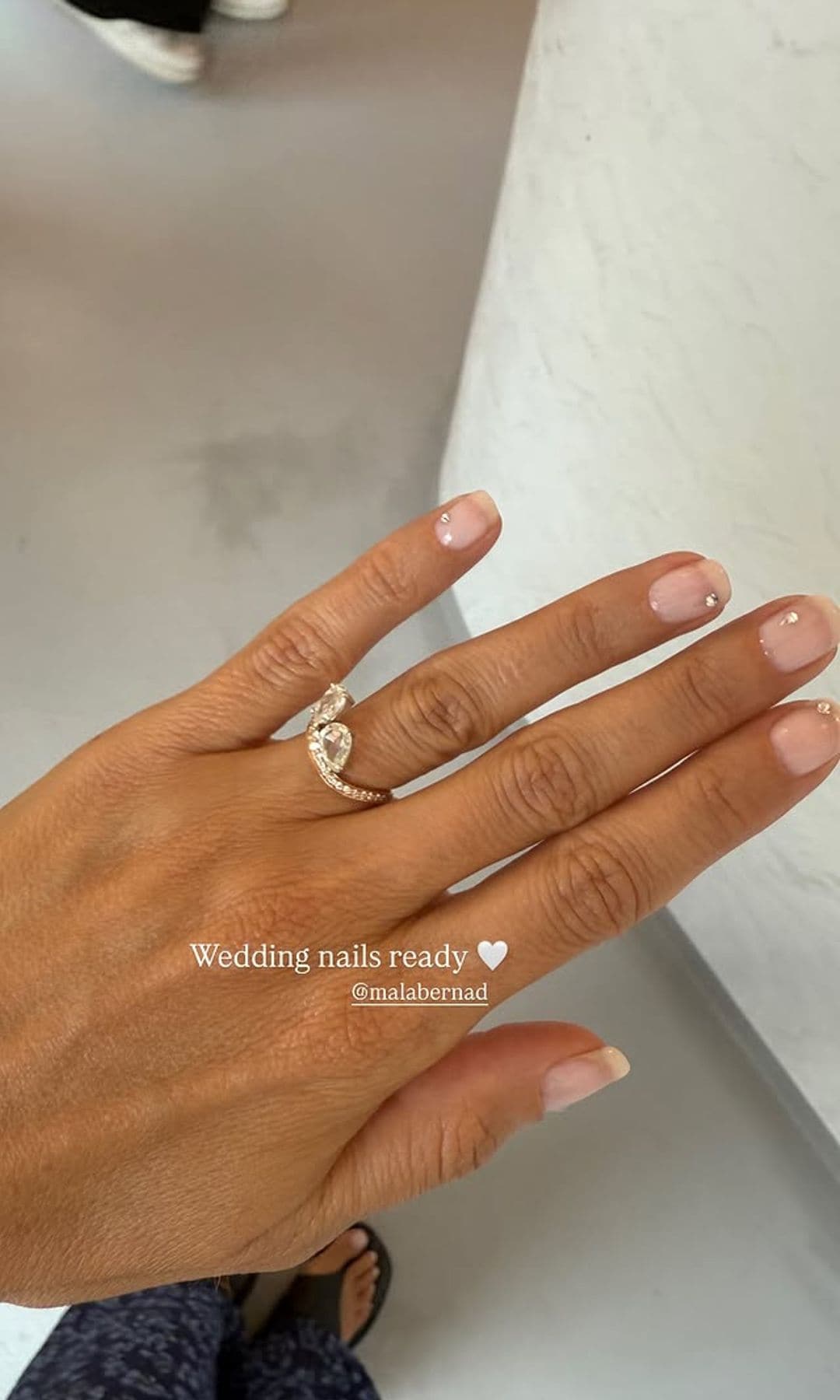 La manicura de novia de Gala González