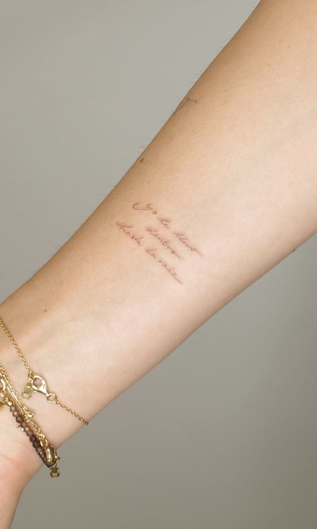 Tatuaje yo te llevo dentro hasta la raíz