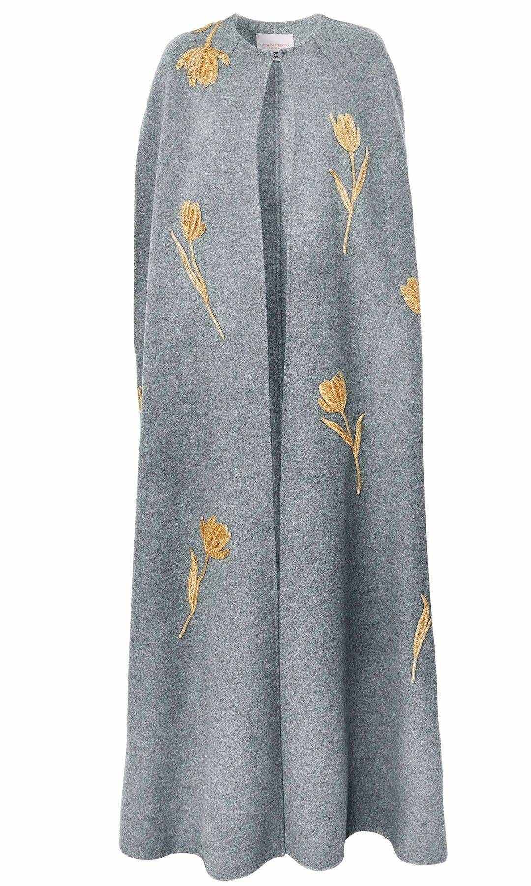 Capa larga con bordado de tulipanes (6.750 €), de Carolina Herrera