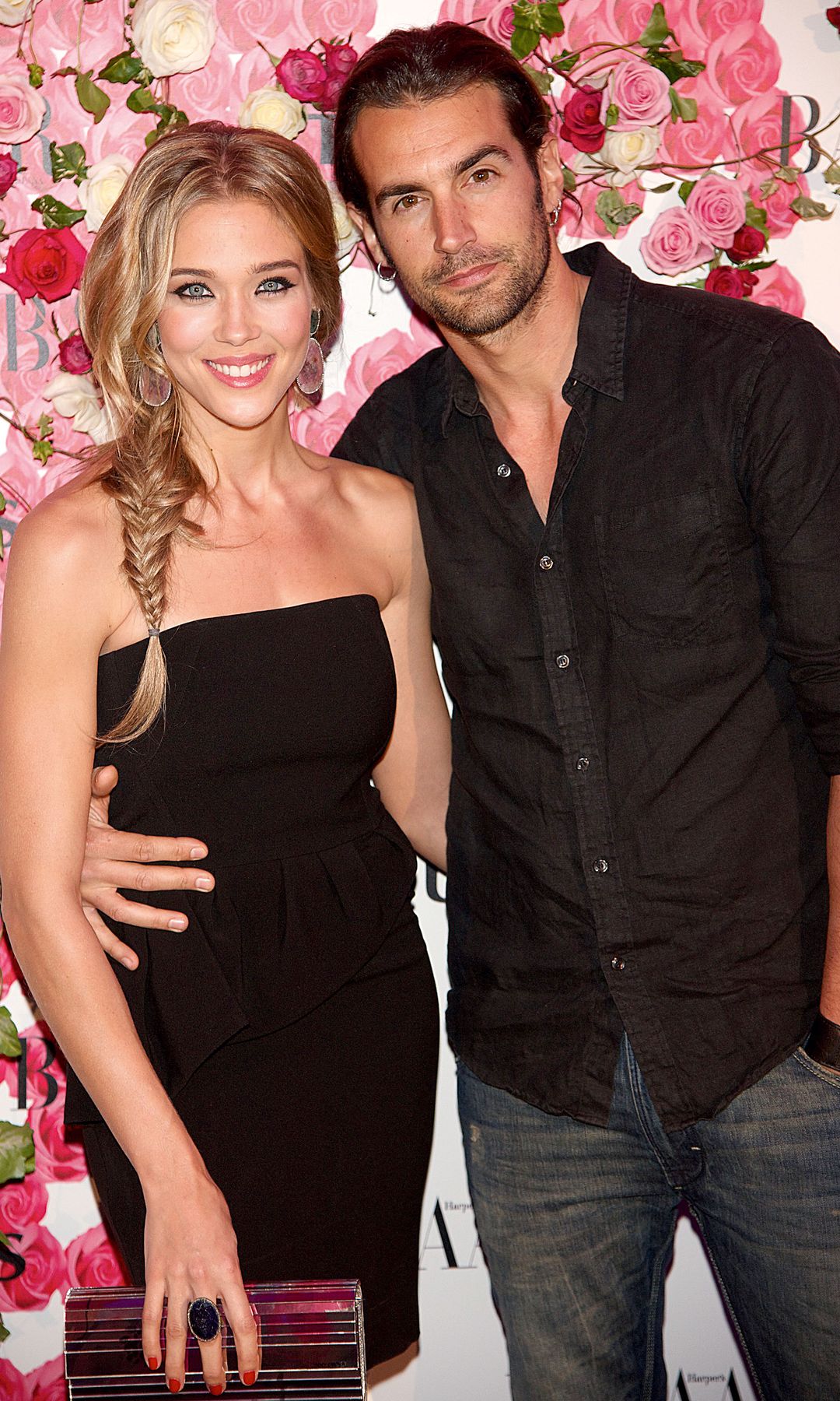 Patricia Montero y Álex Adrover en un 'photocall'