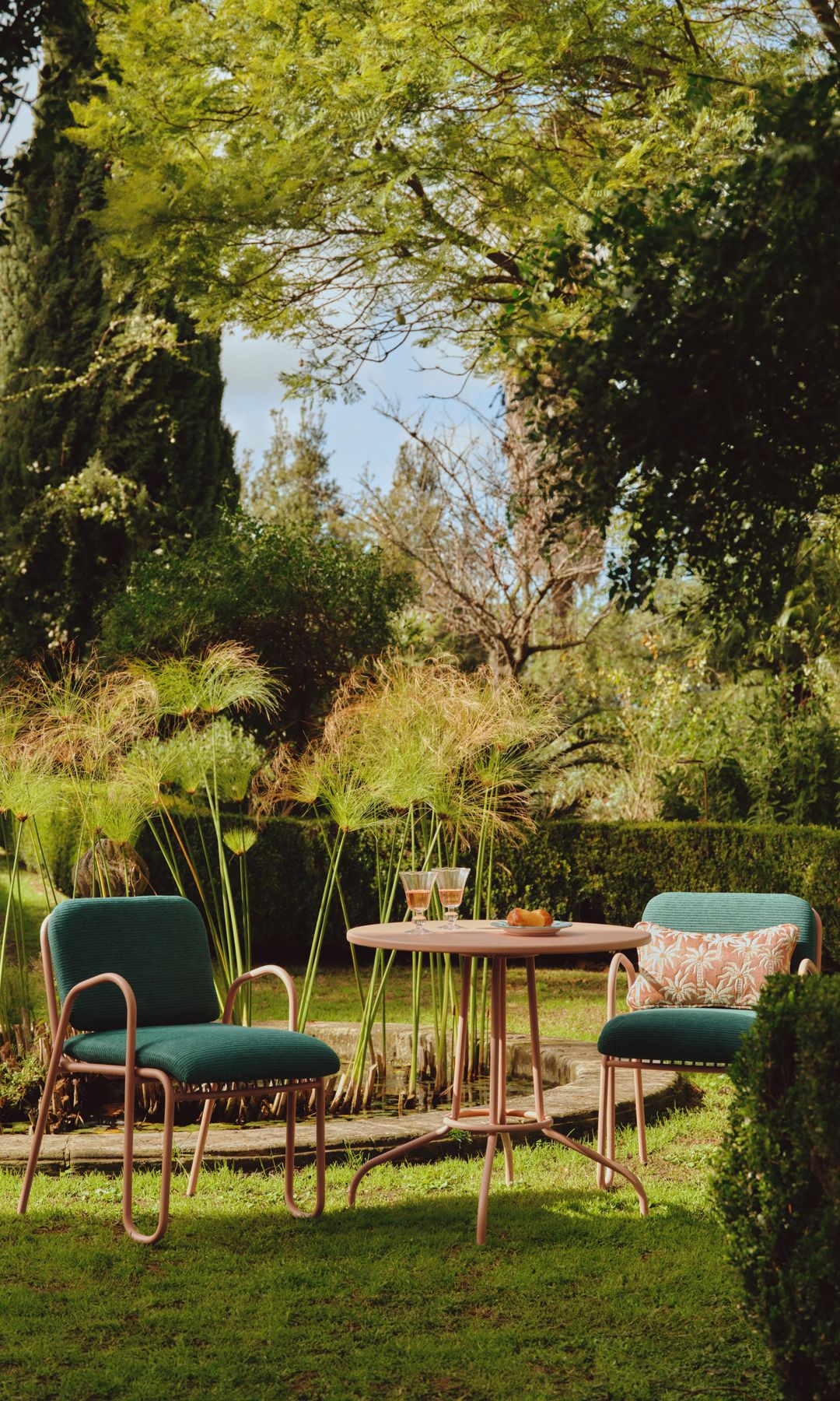 Colección Outdoor 2026 de Westwing Collection: sillas y mesa Giovanni.