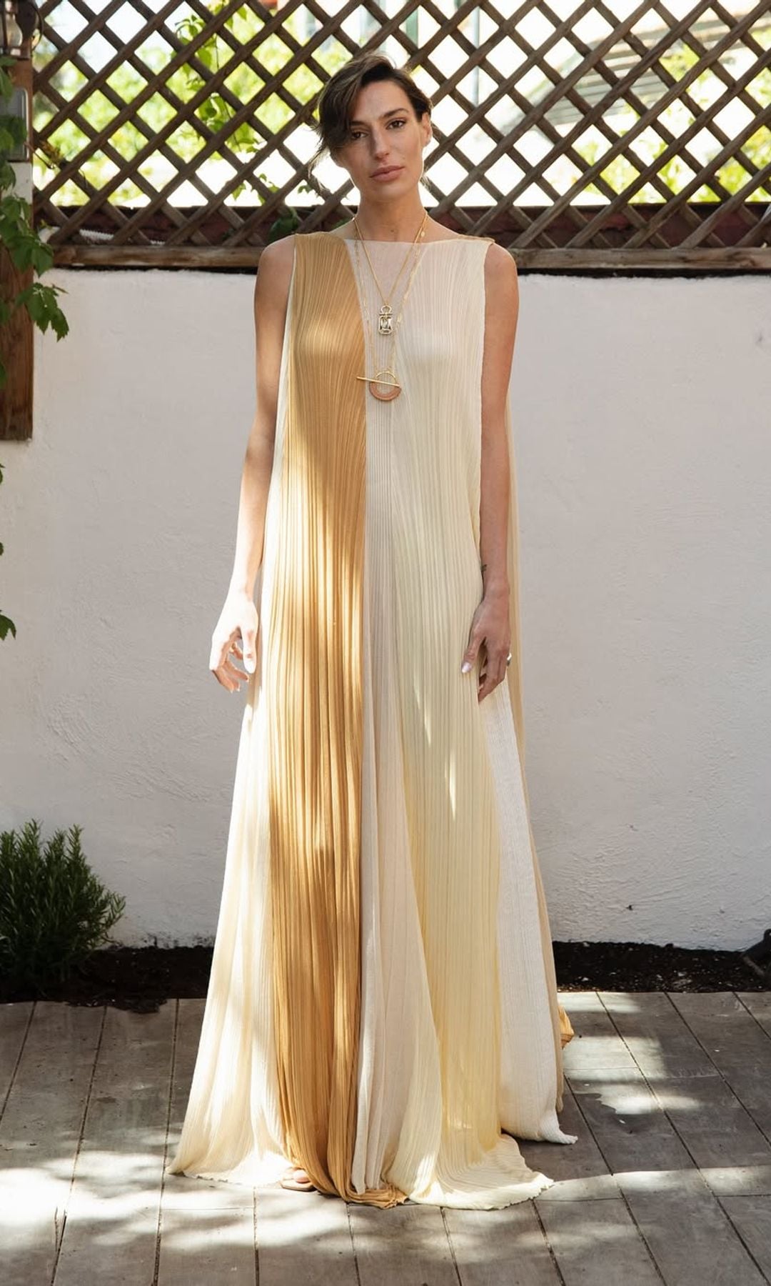 Eugenia Osborne con vestido de invitada