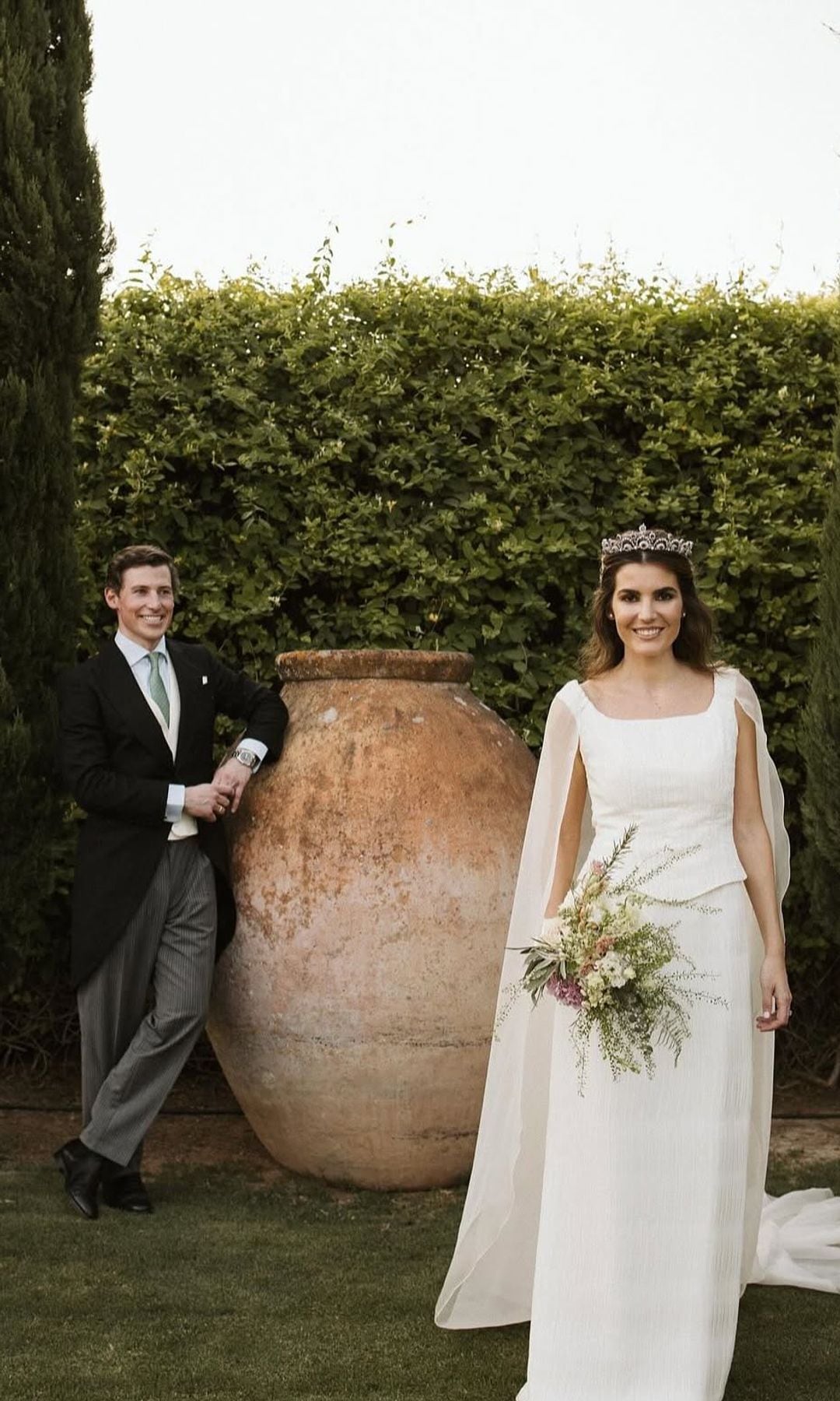 Vestidos de novia con escote cuadrado sole alonso
