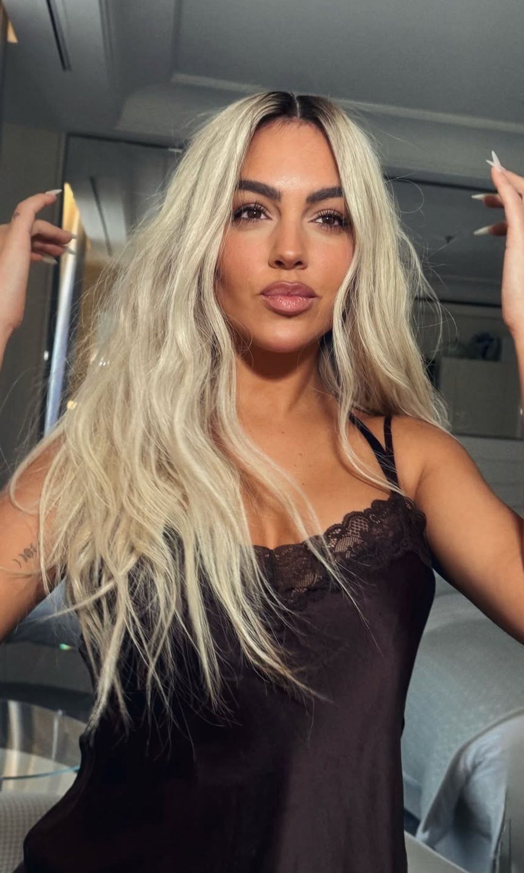Georgina Rodriguez rubia platino