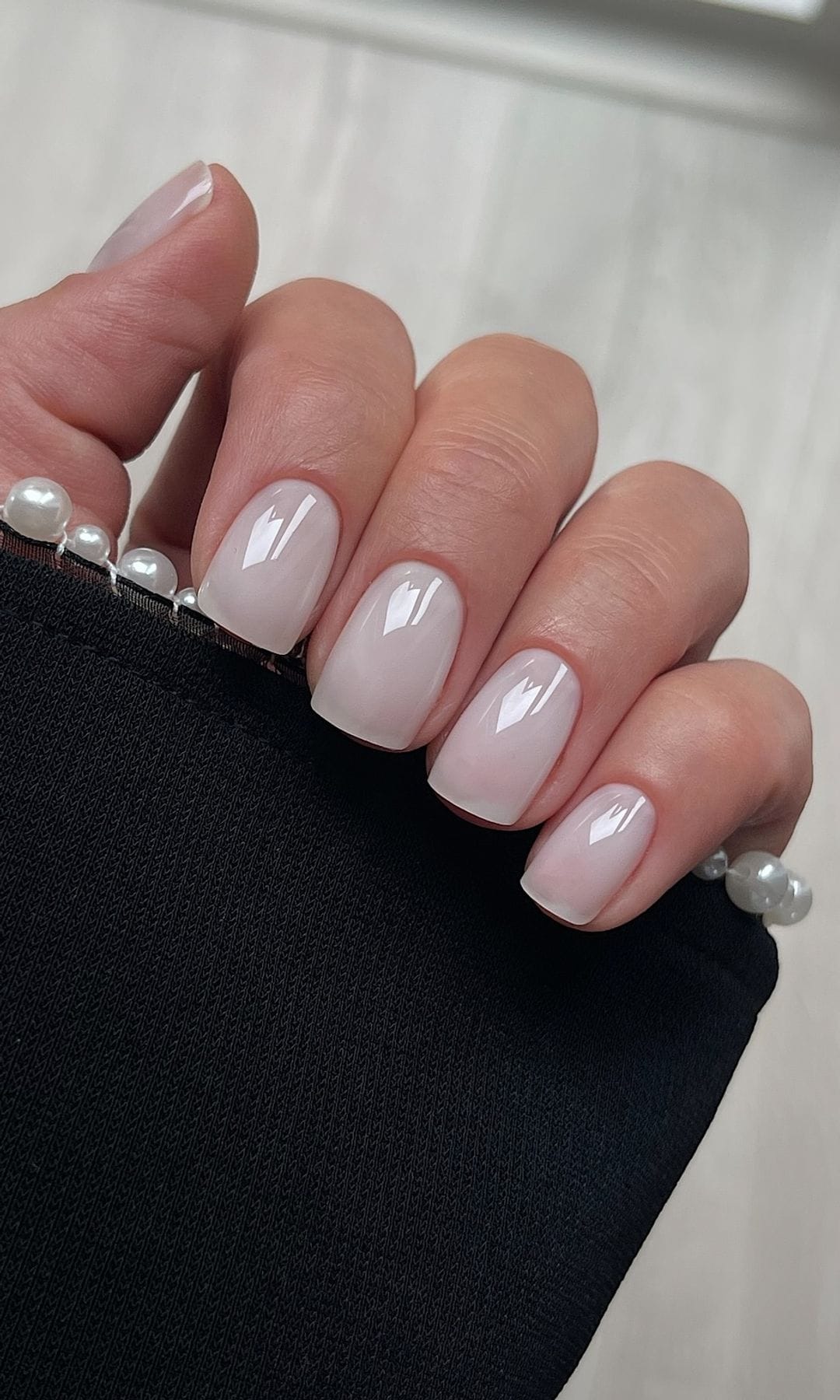 Manicura blanca