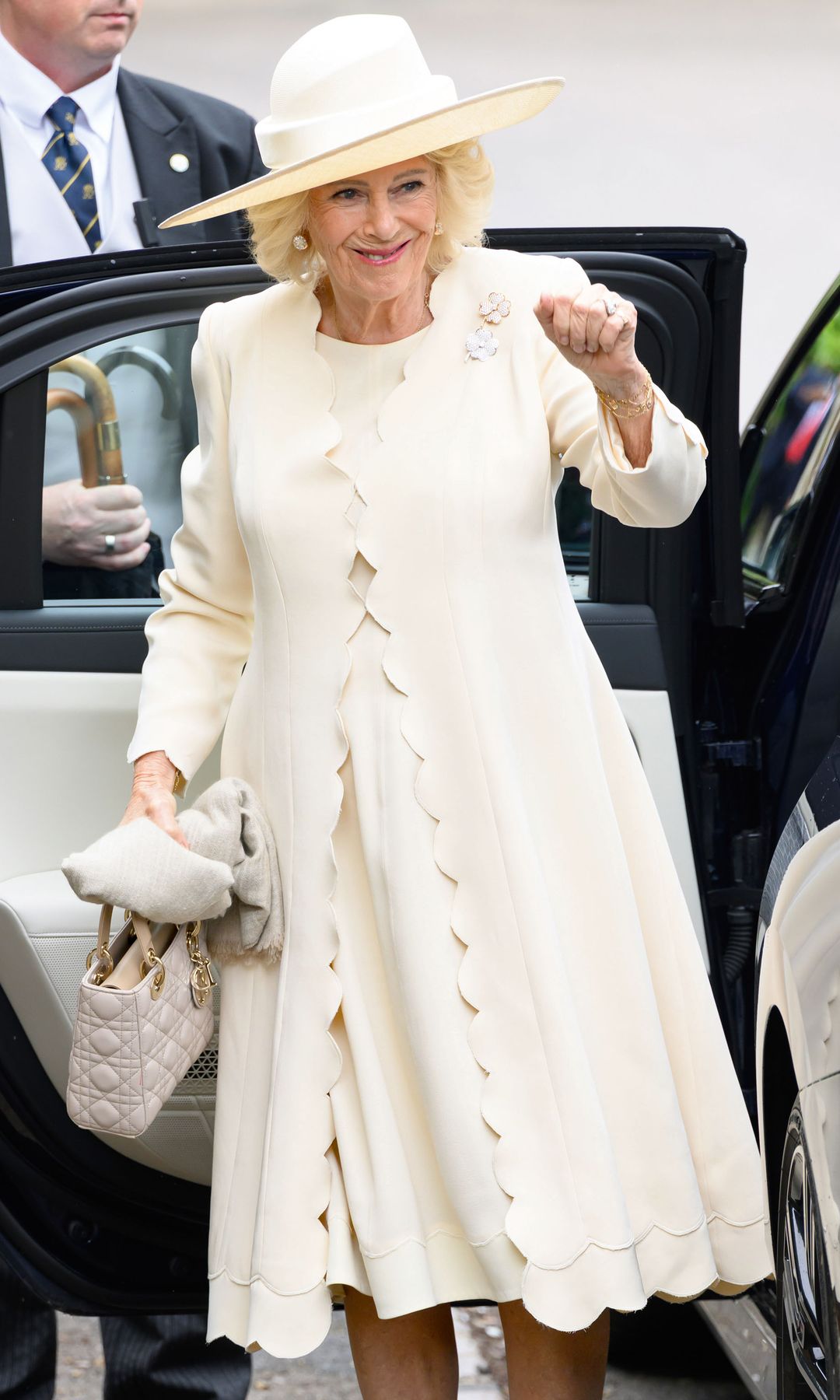 Camilla asistió a la boda de Peter Phillips, sobrino del rey Carlos III, y Harriet Sperling