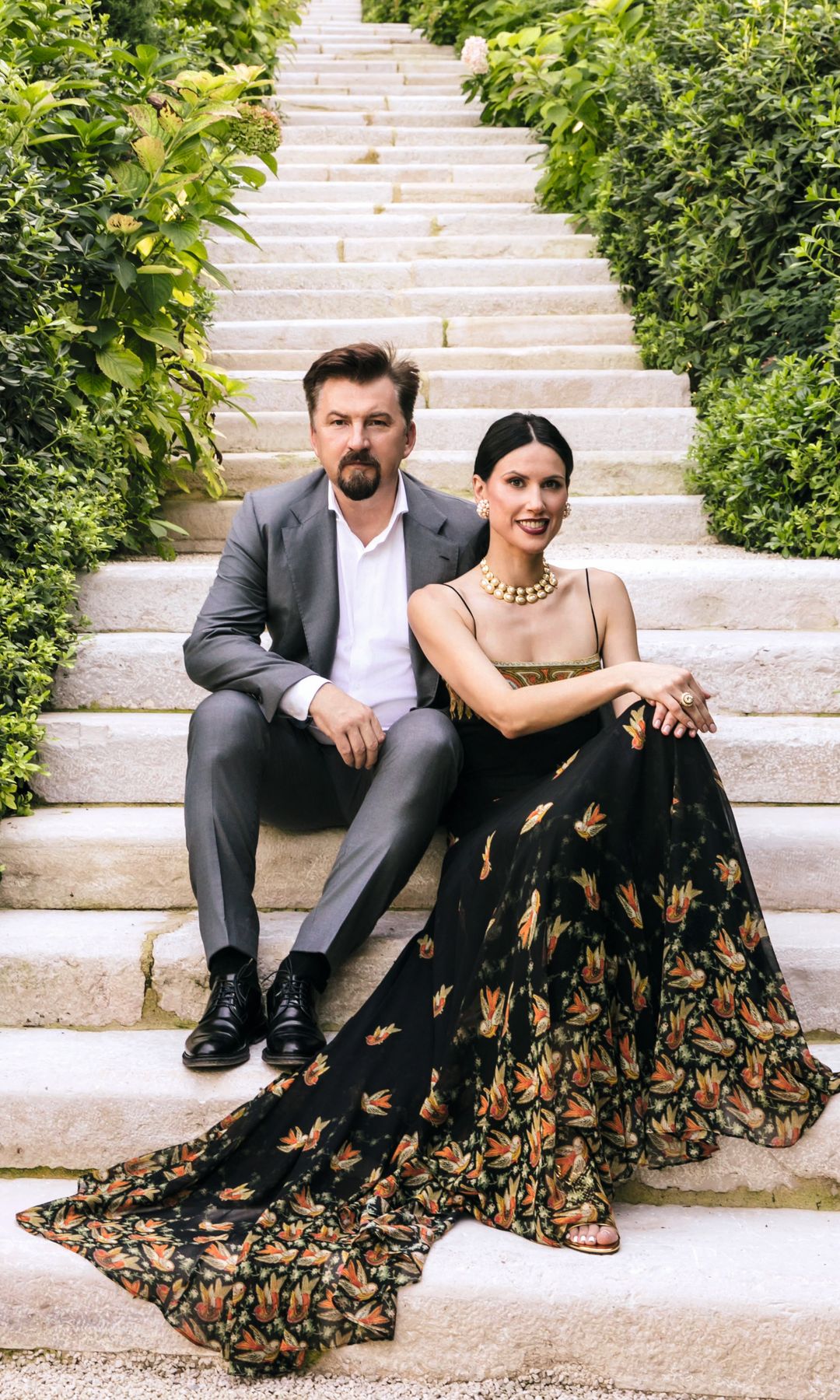 El magnate del calzado Dariusz Miłek junto a su mujer, Valeriya Musina