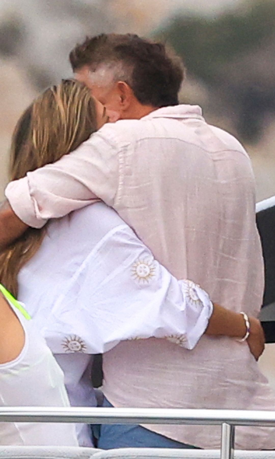 Las imágenes no vistas de las vacaciones de Alejandro Sanz y Stephani Cayo