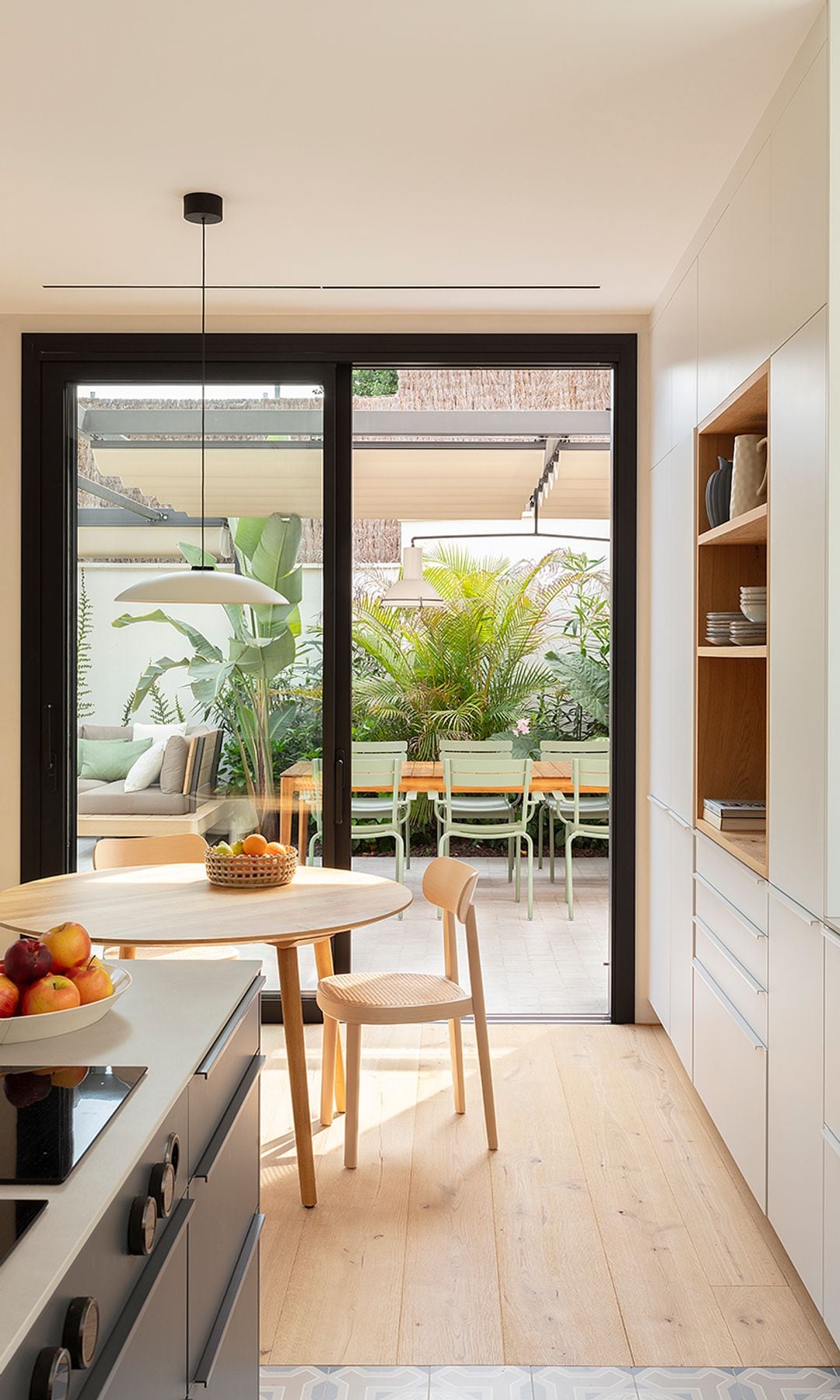 Cocina con salida a la terraza