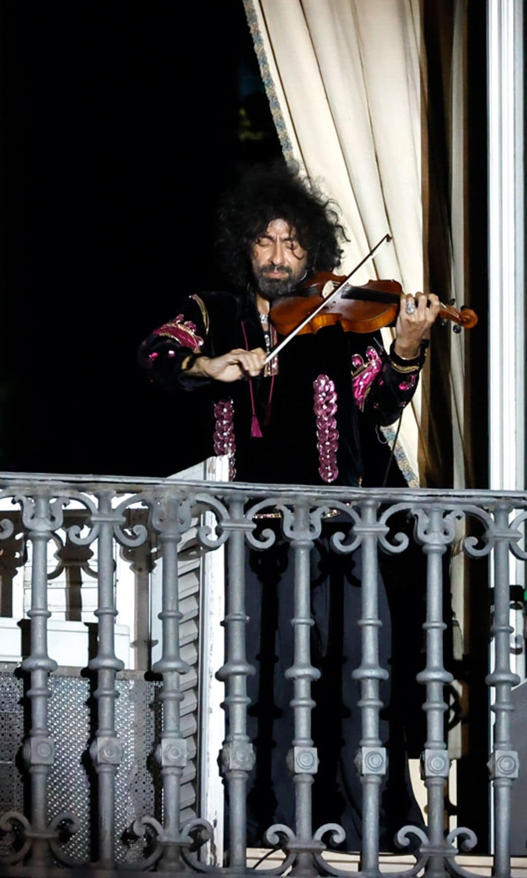 HOLA + 4170 Ara Malikian en el 10 aniversario de reinado