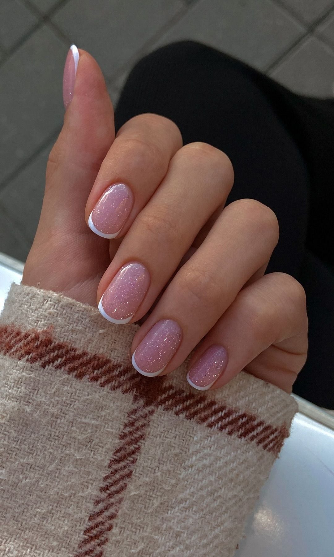 Manicura francesa con brillo