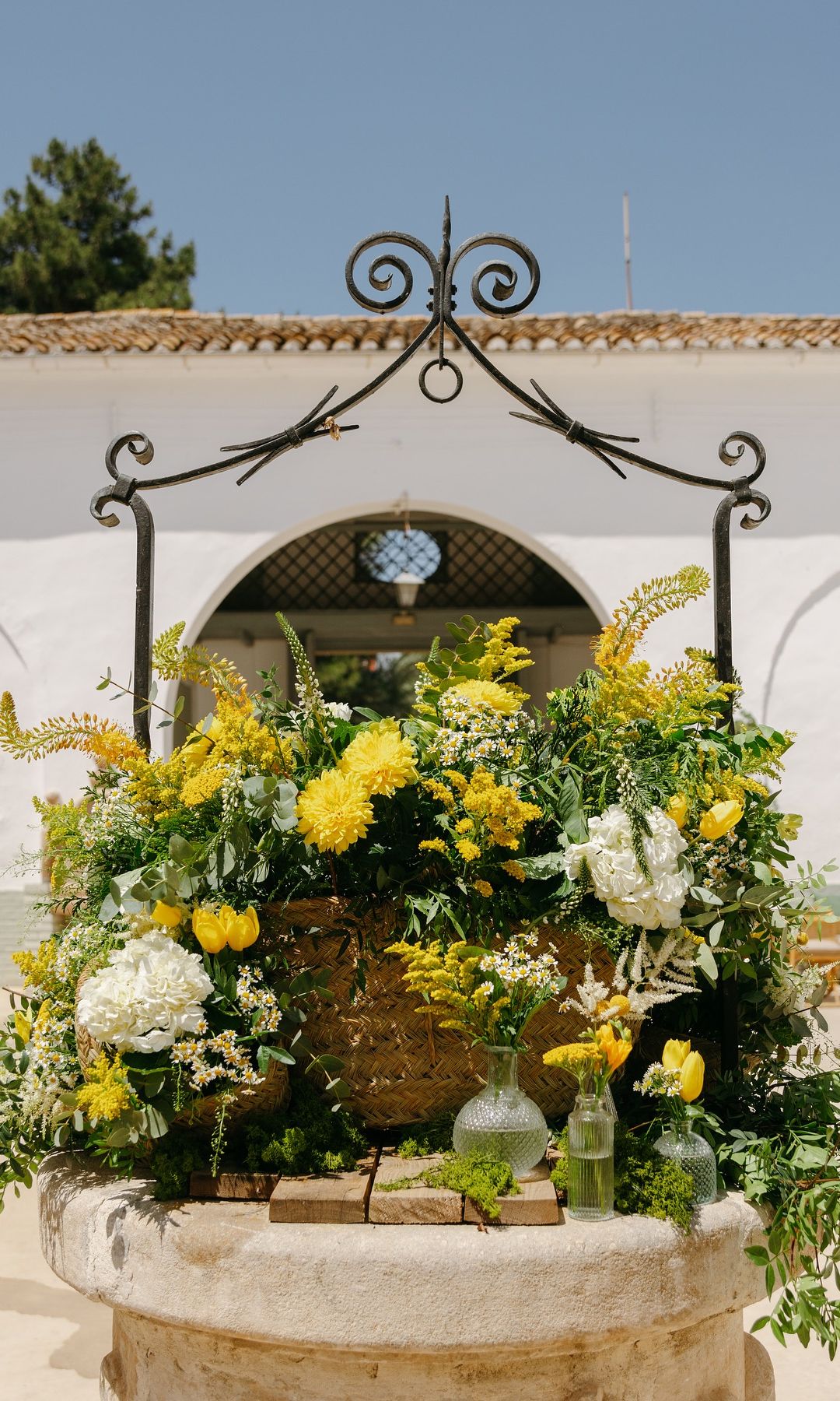 Decoración de bodas en amarillo pozo