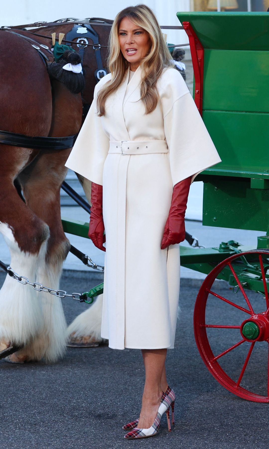 Así lucía Melania Trump en la llegada del árbol de Navidad