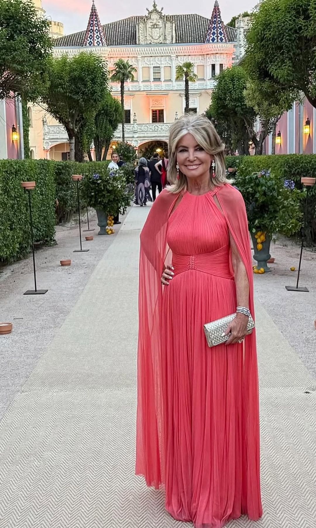 Cristina Yanes con vestido de invitada de la colección de Paloma Cuevas para Rosa Clará