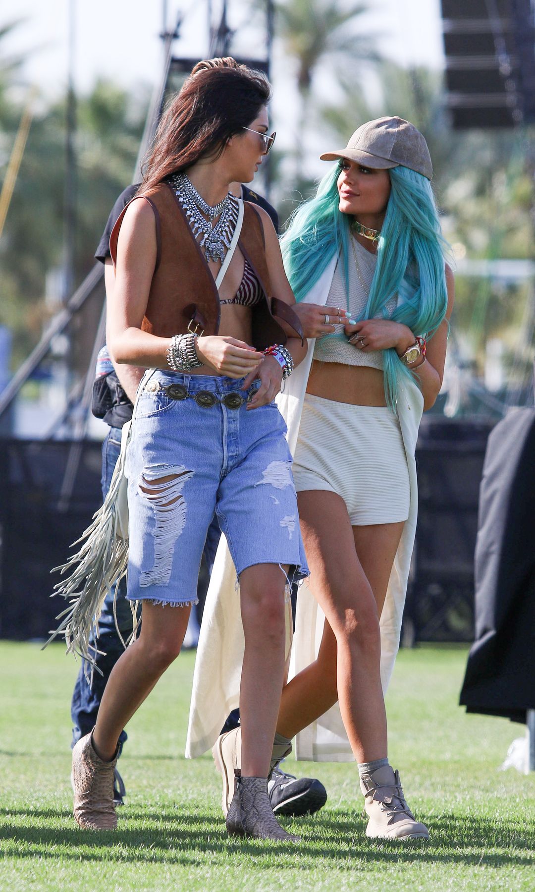 Kylie y Kendall Jenner en Coachella (2015)