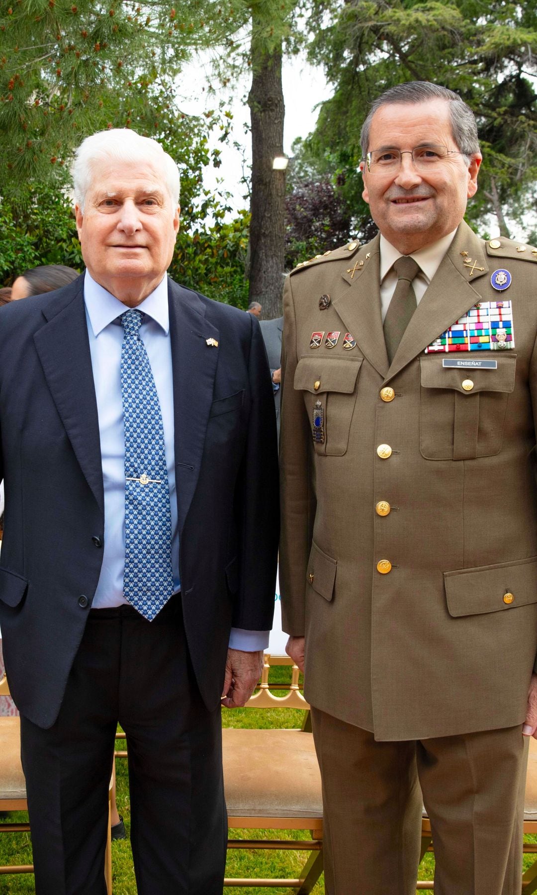 El Duque de Alba y el JEME G.E. Amador Enseñat y Berea