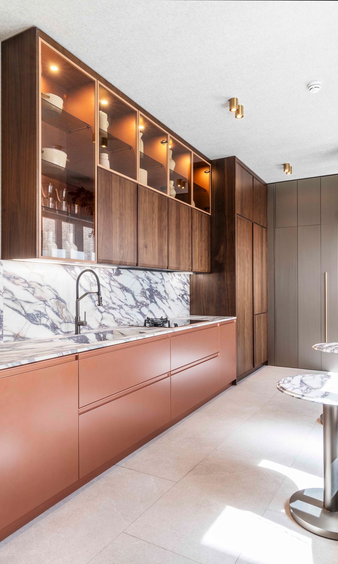 Cocina de Bauhaus by Mar Gausachs para Casa Decor