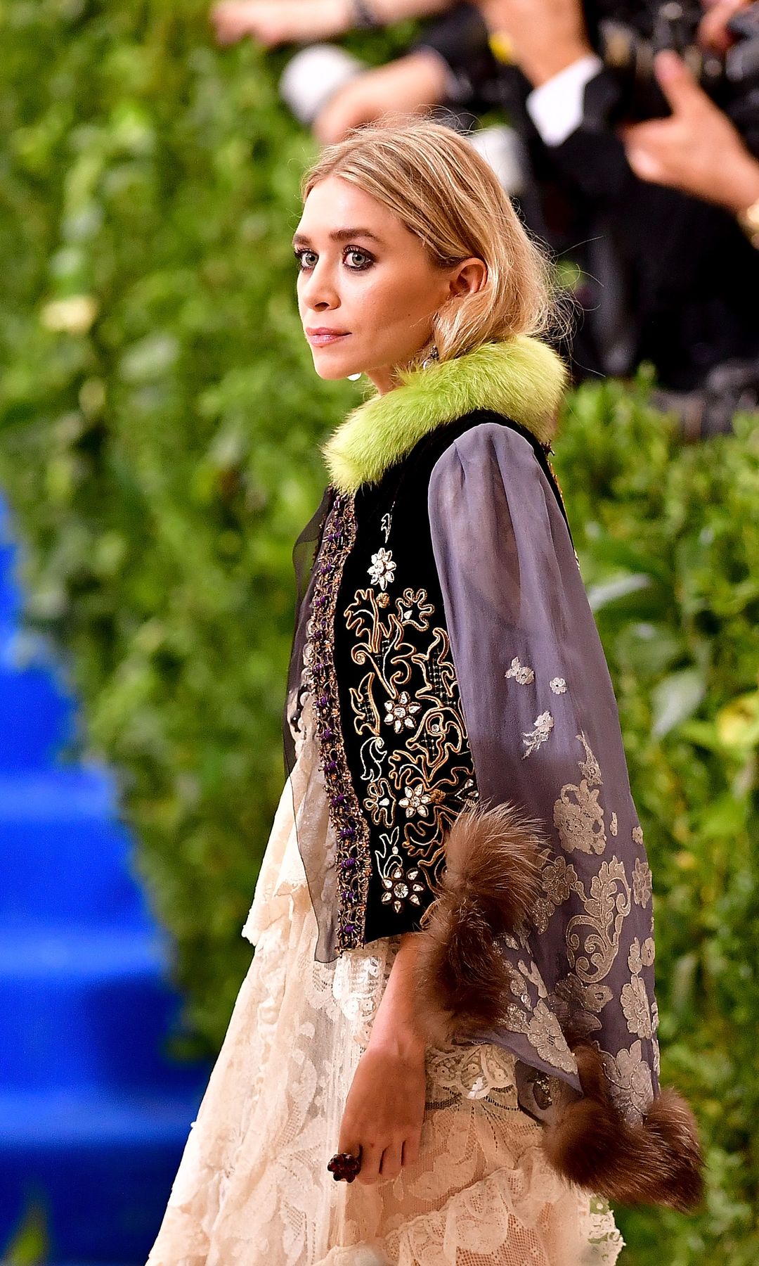 Ashley Olsen asiste a la gala del Instituto del Vestuario 'Rei Kawakubo/Comme des Garcons: Art Of The In-Between' en el Museo Metropolitano de Arte el 1 de mayo de 2017 en la ciudad de Nueva York.