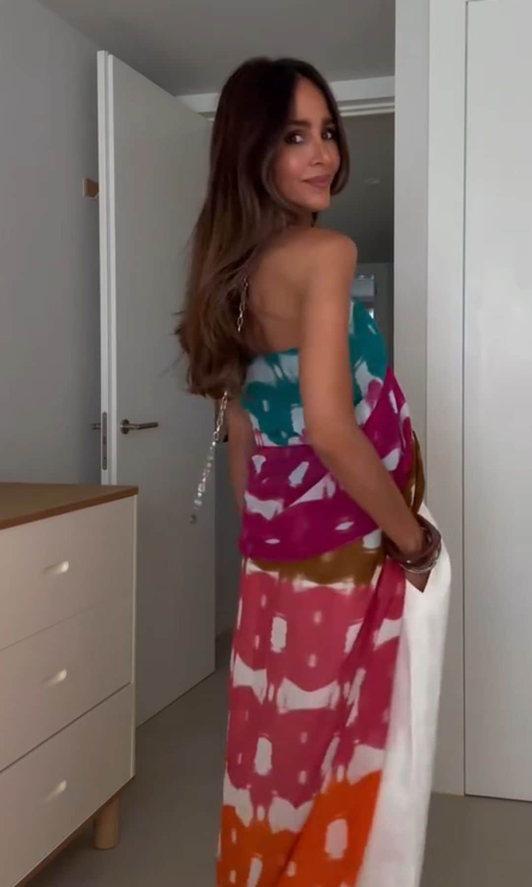Rocío Osorno con pareo de Zara