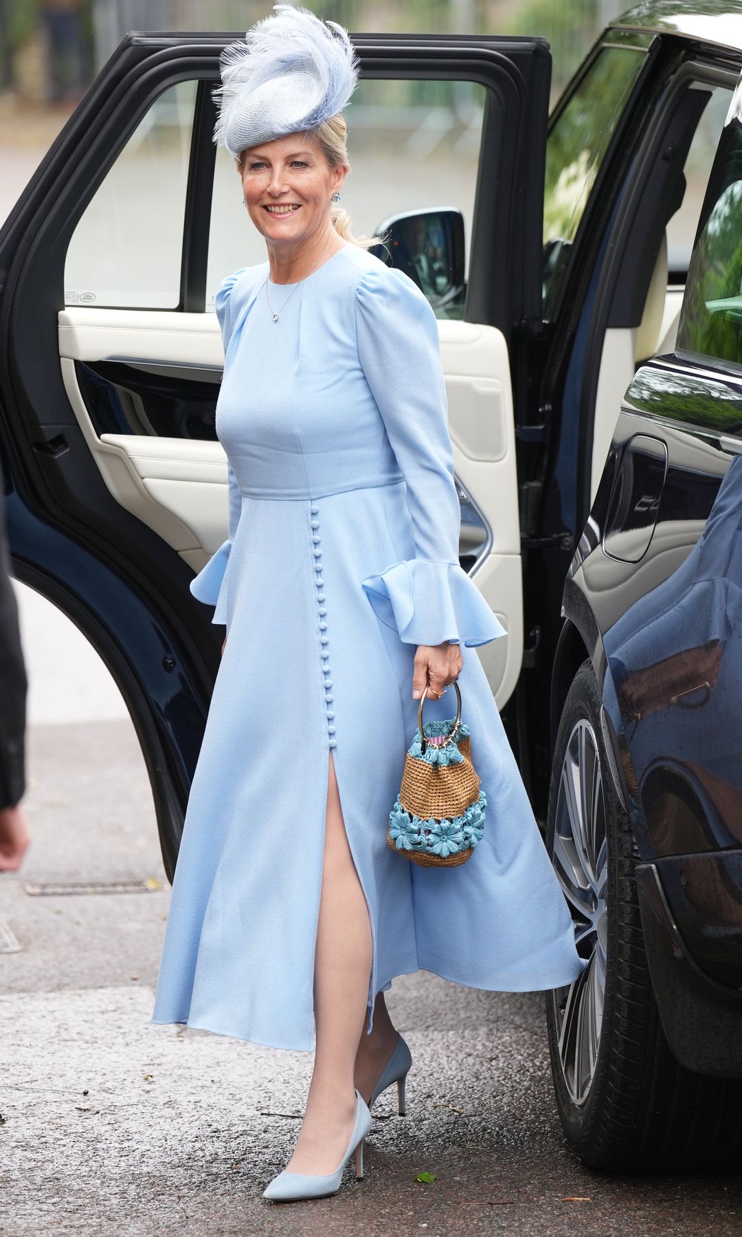 Sophie de Edimburgo en la boda de Harriet Sperling y Peter Phillips en la iglesia de Todos los Santos, en Kemble, Gloucestershire (Reino Unido), el 6 de junio de 2026.
