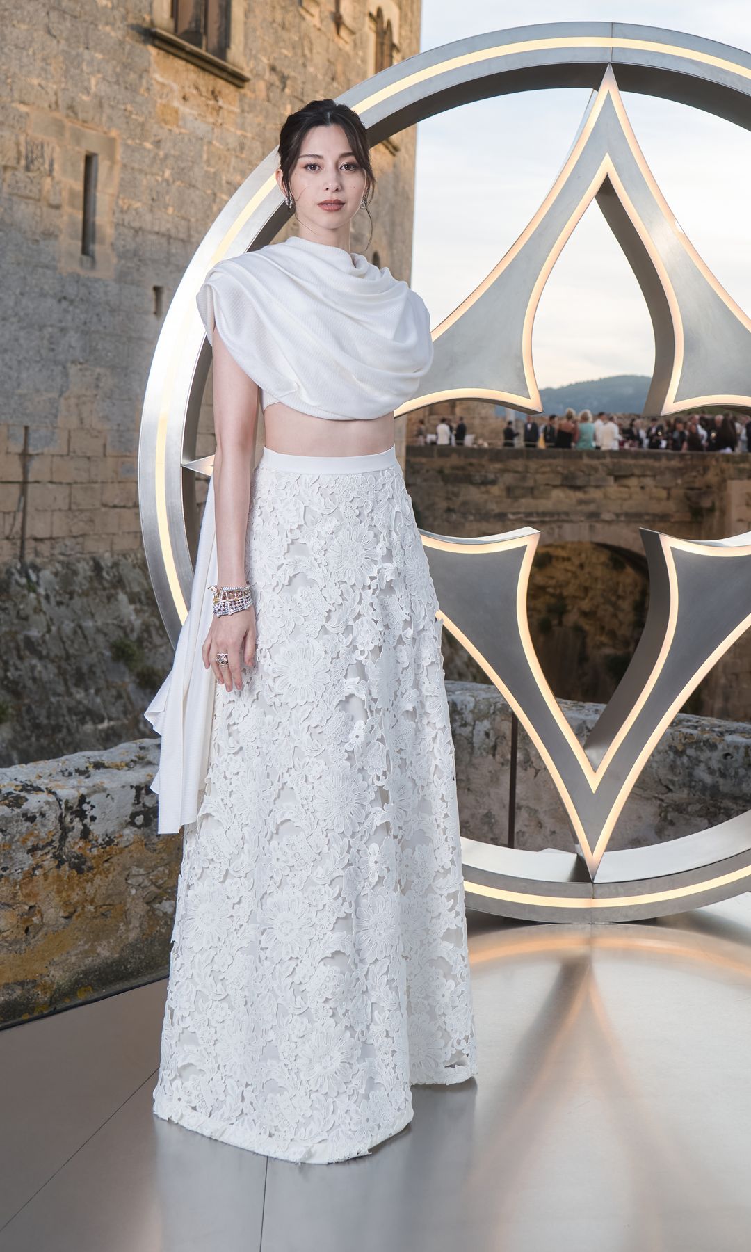 Ayami Nakajô en el desfile de Louis Vuitton Virtuosity - Louis Vuitton High Jewelry