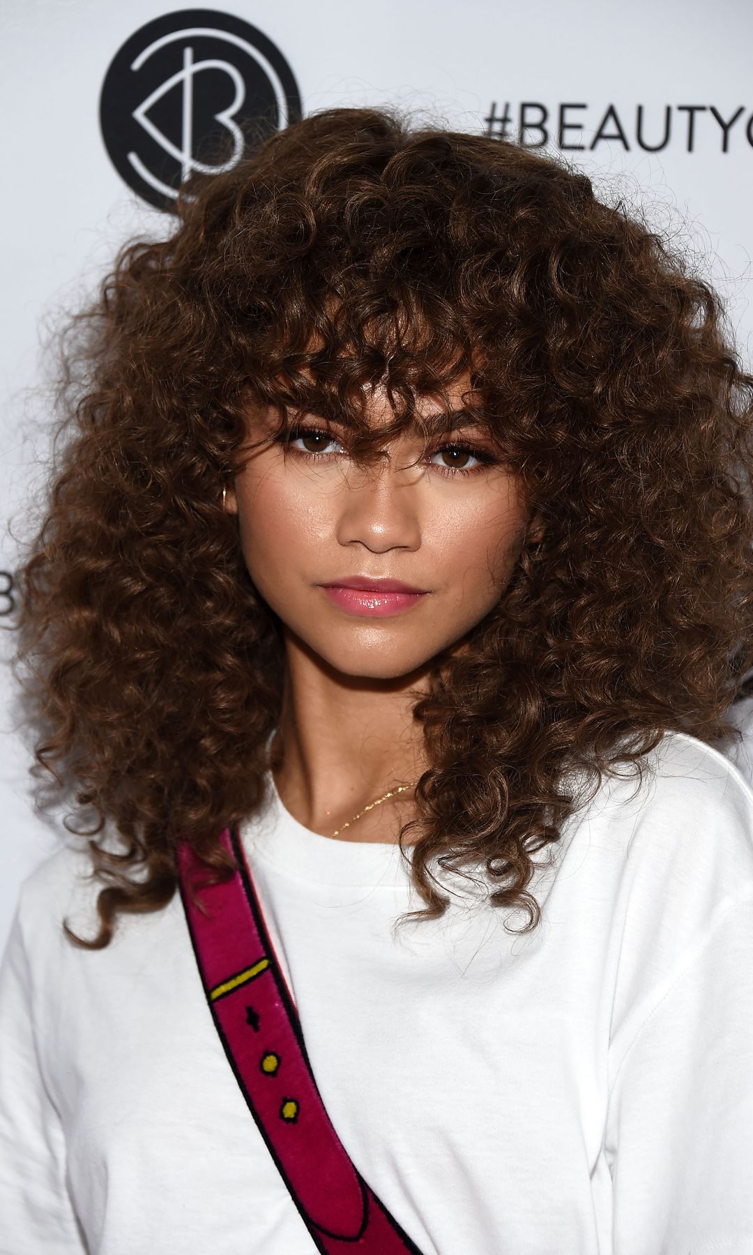 Zendaya con el corte de pelo shag que es tendencia