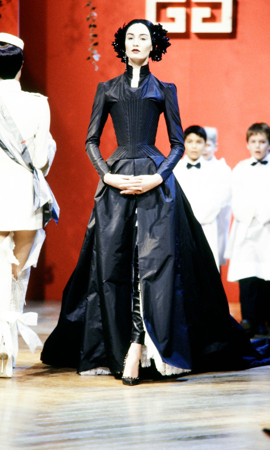  Alta Costura Primavera-Verano 1999 de Givenchy
