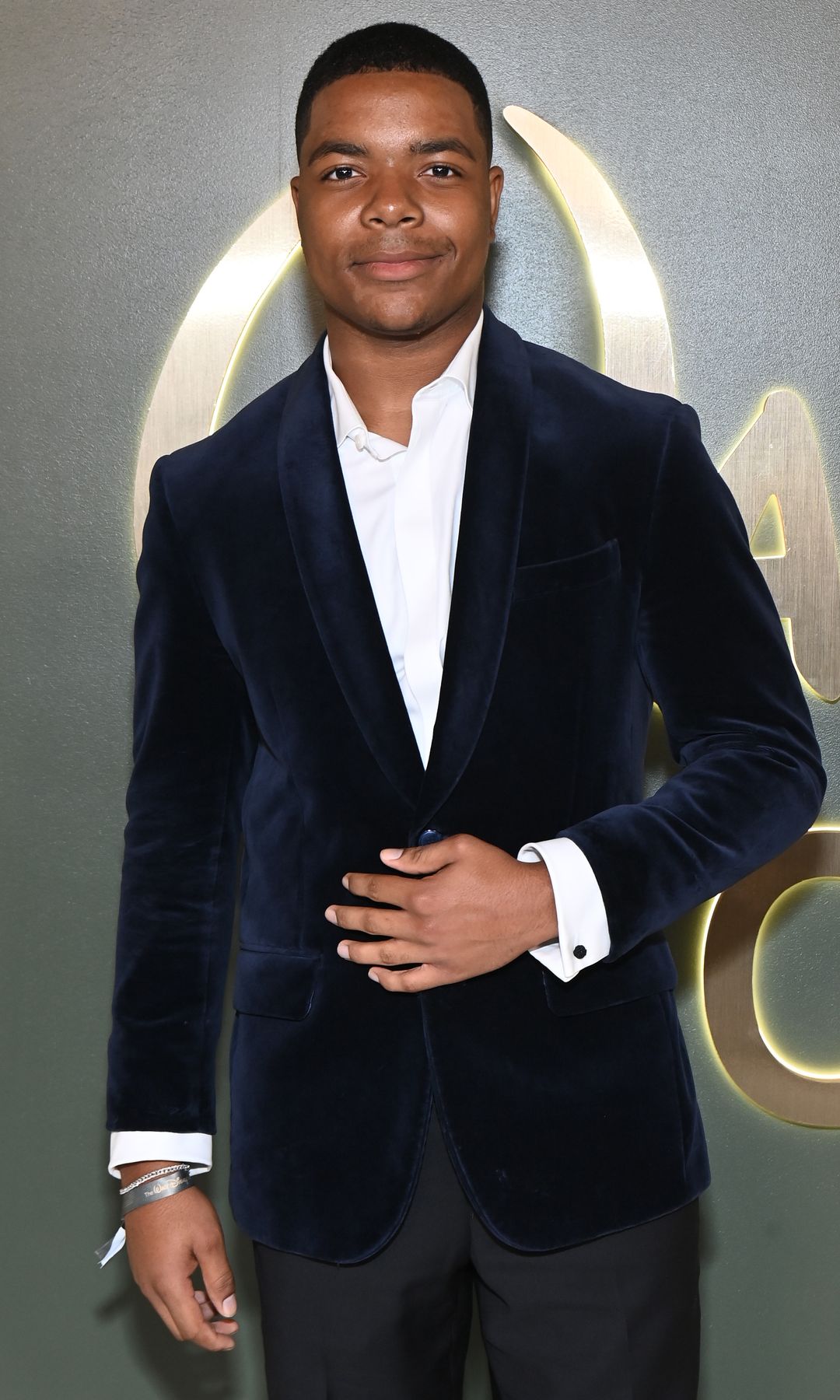 Elijah M. Cooper en el evento de The Walt Disney Company's por los Emmy Awards Celebration en septiembre de 2024