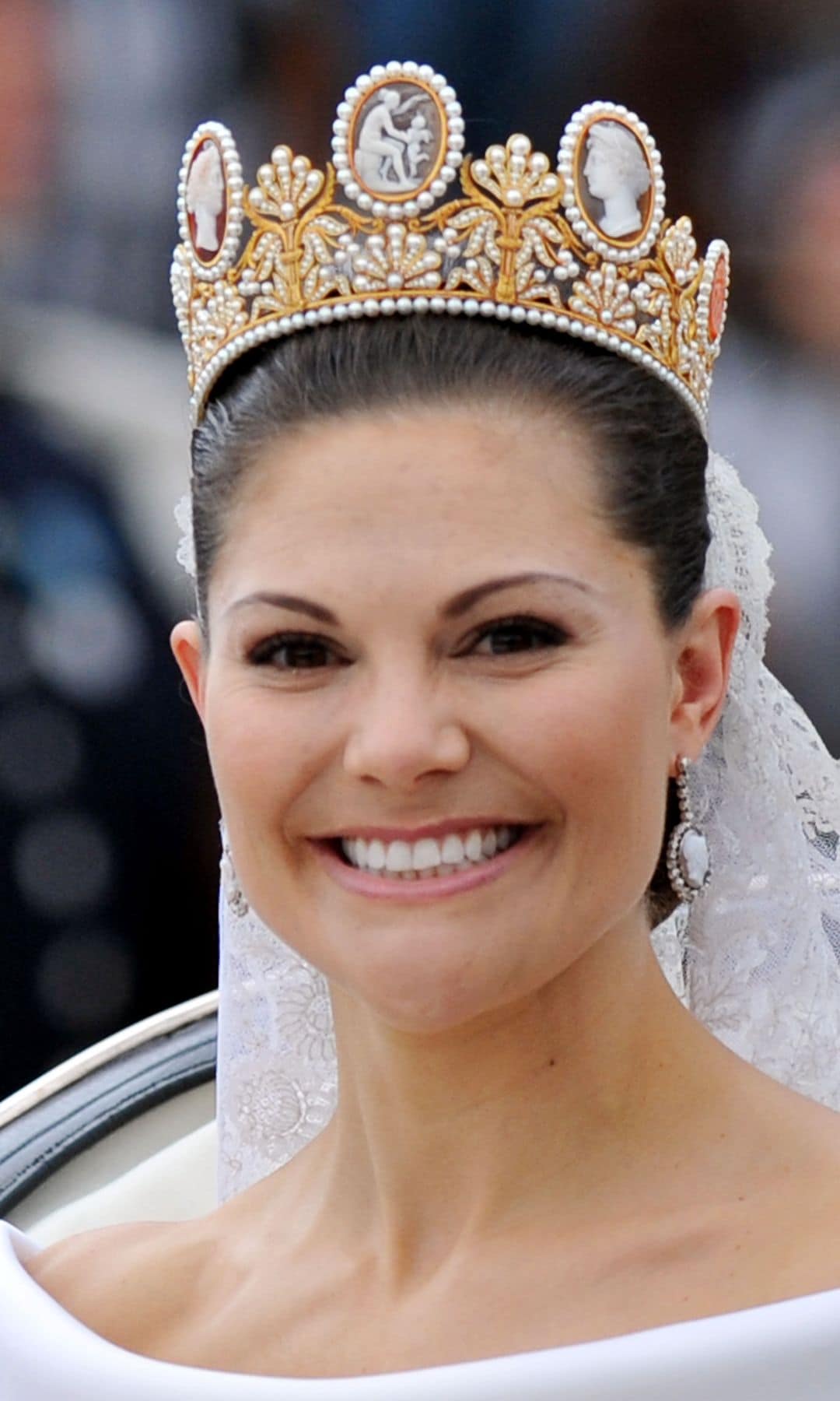 Boda de Victoria de Suecia y Daniel Westling tiara real