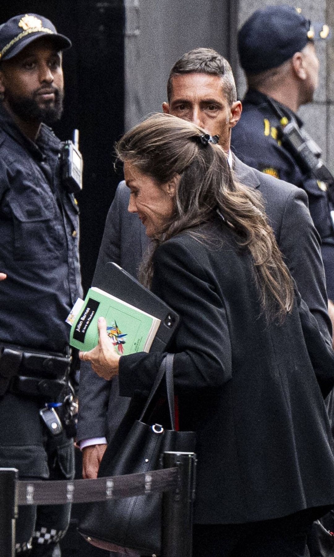 La reina Letizia llegando al Grand Hotel la víspera del funeral de Estado del rey Harald en Oslo, Noruega, el 8 de septiembre de 2026