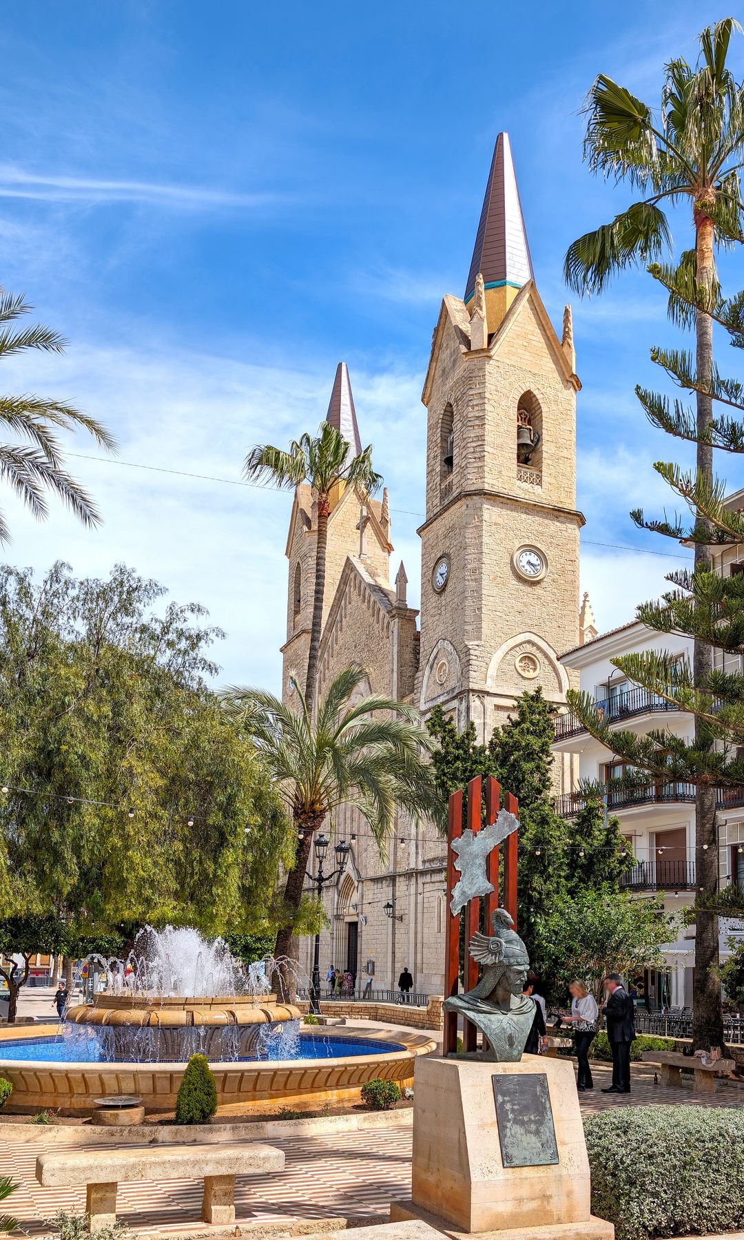 La basílica de la Purissima Xiqueta, la "catedral de la Marina", Benissa, Alicante