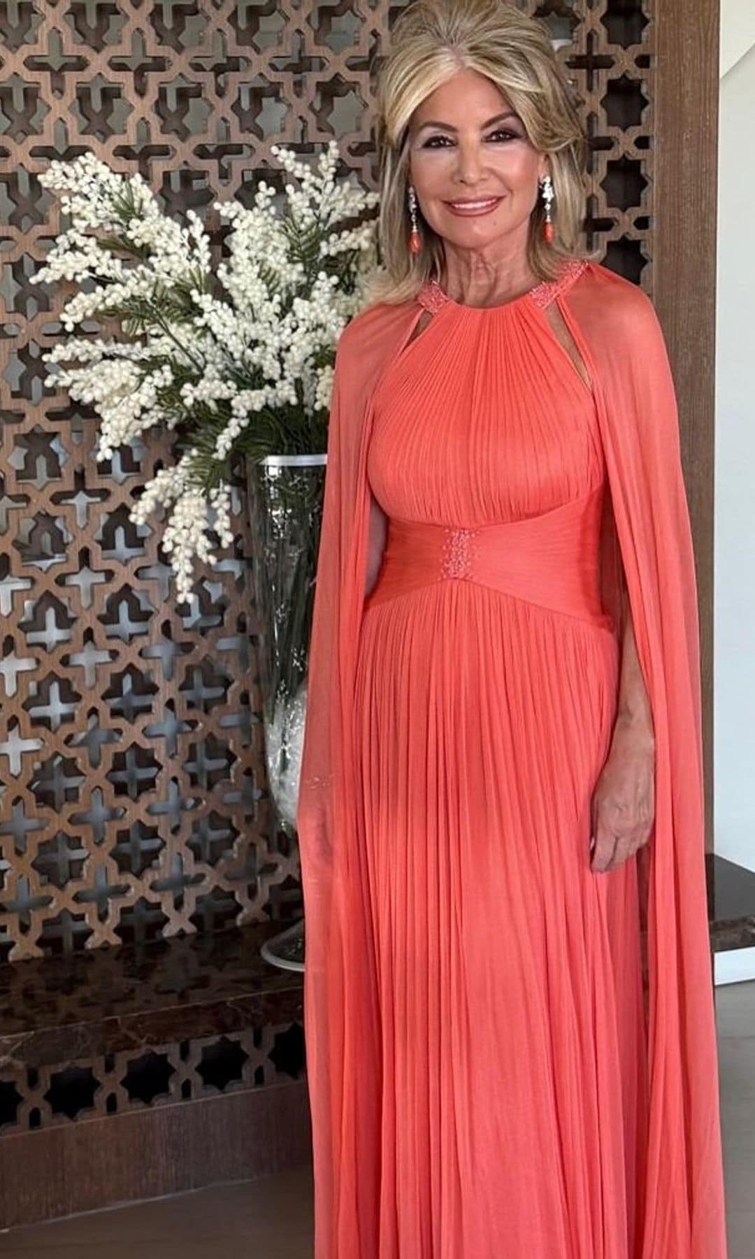 Cristina Yanes con vestido de invitada de la colección de Paloma Cuevas para Rosa Clará