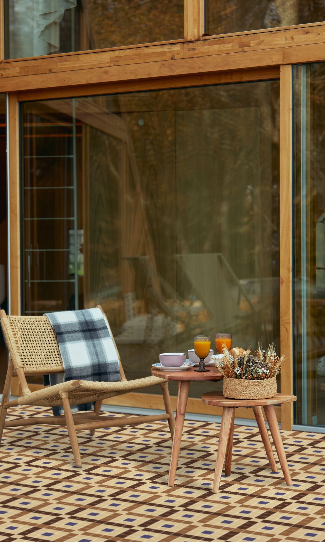 Terraza con suelo con patrón