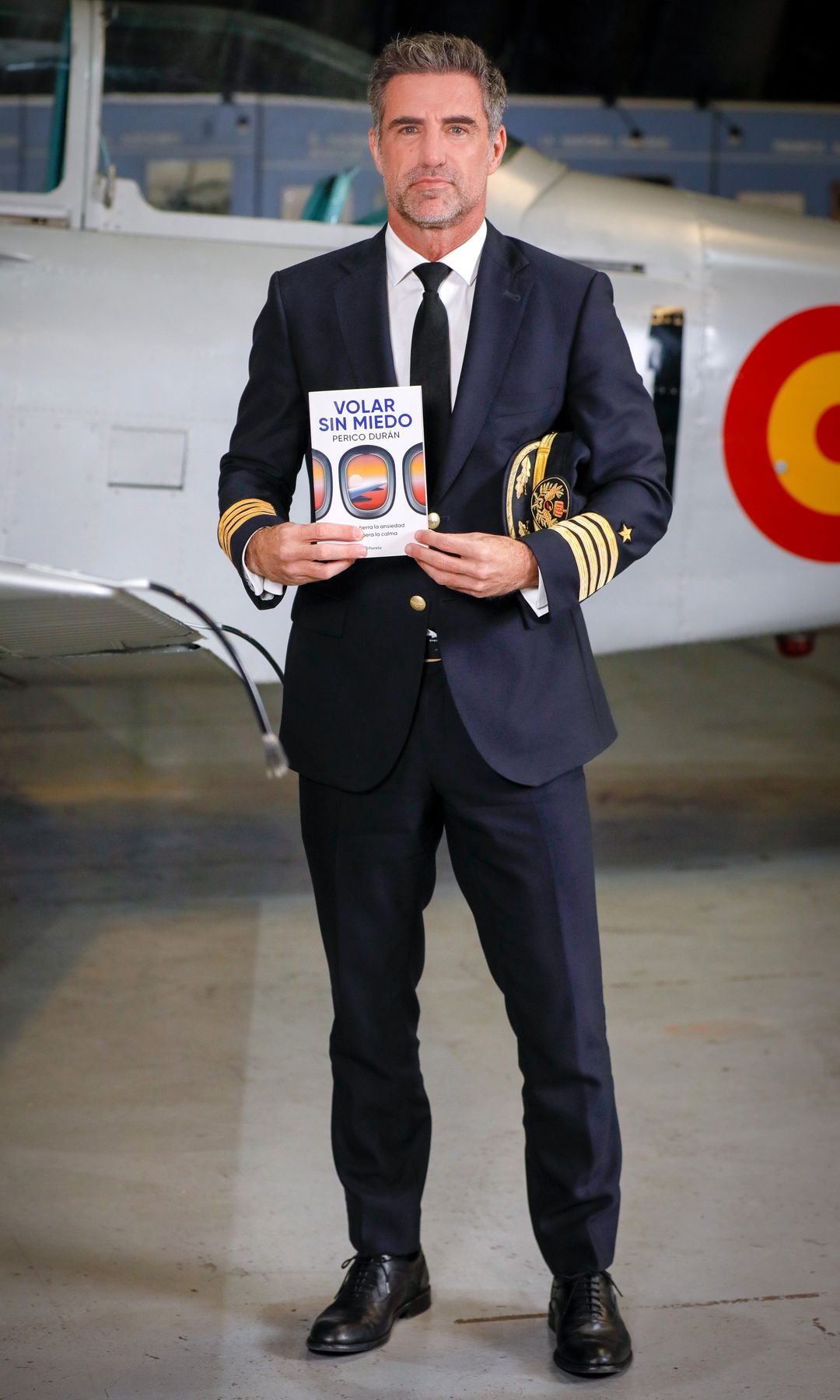 Perico Durán, el comandante que lanza su libro "Volar sin miedo"