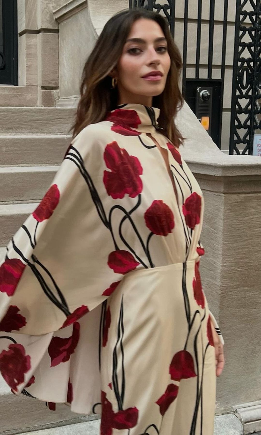 Rocío Crusset con vestido de Johanna Ortiz Invierno 2024
