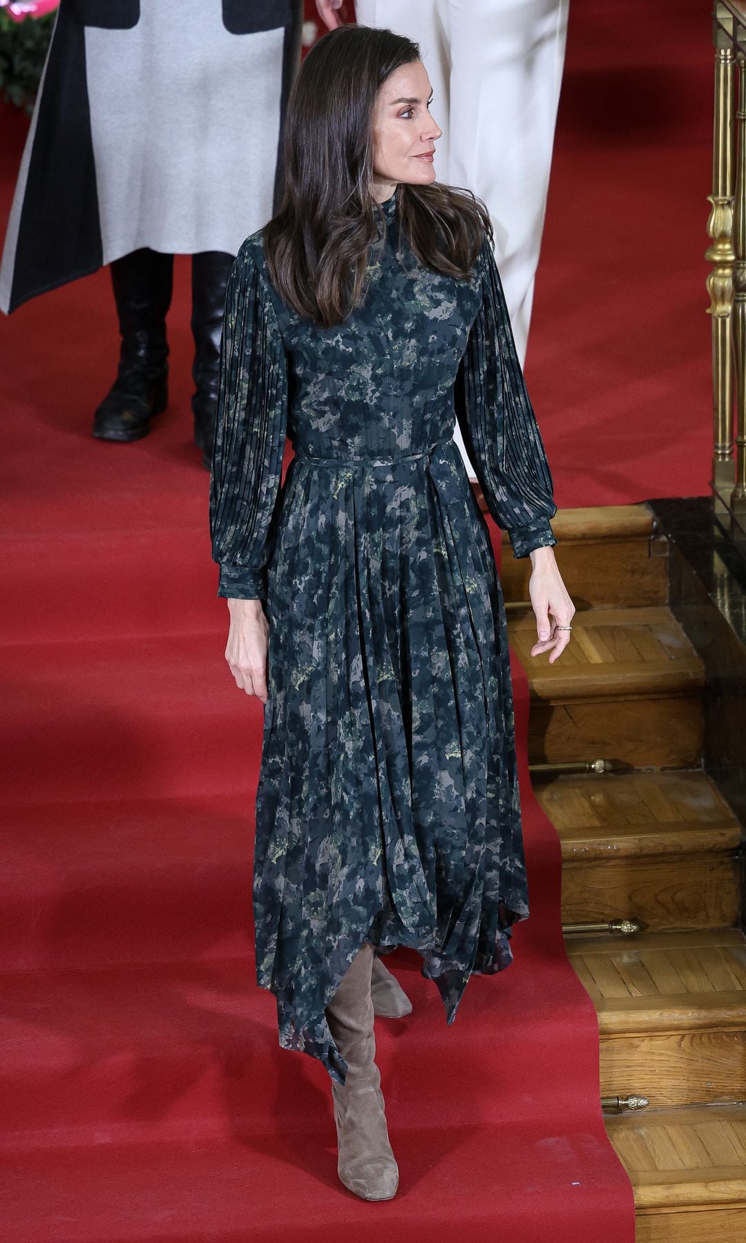 reina letizia vestido de flores