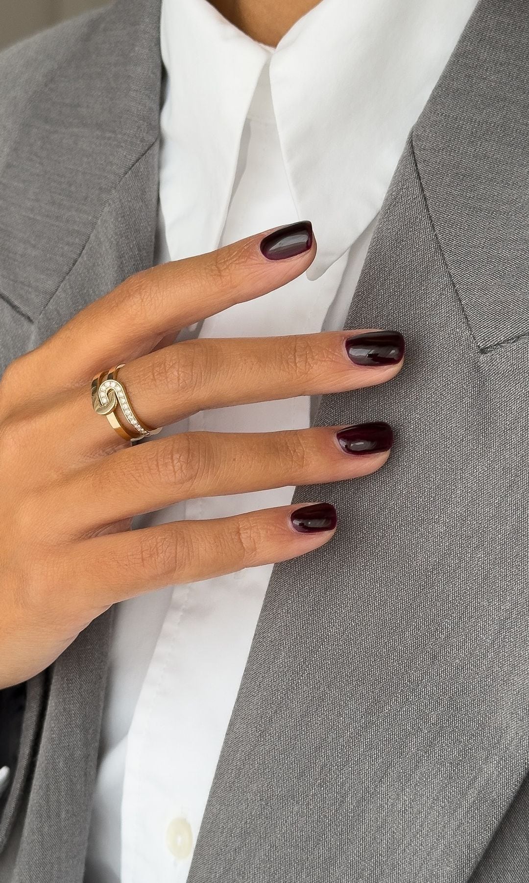 manicura borgoña profundo 