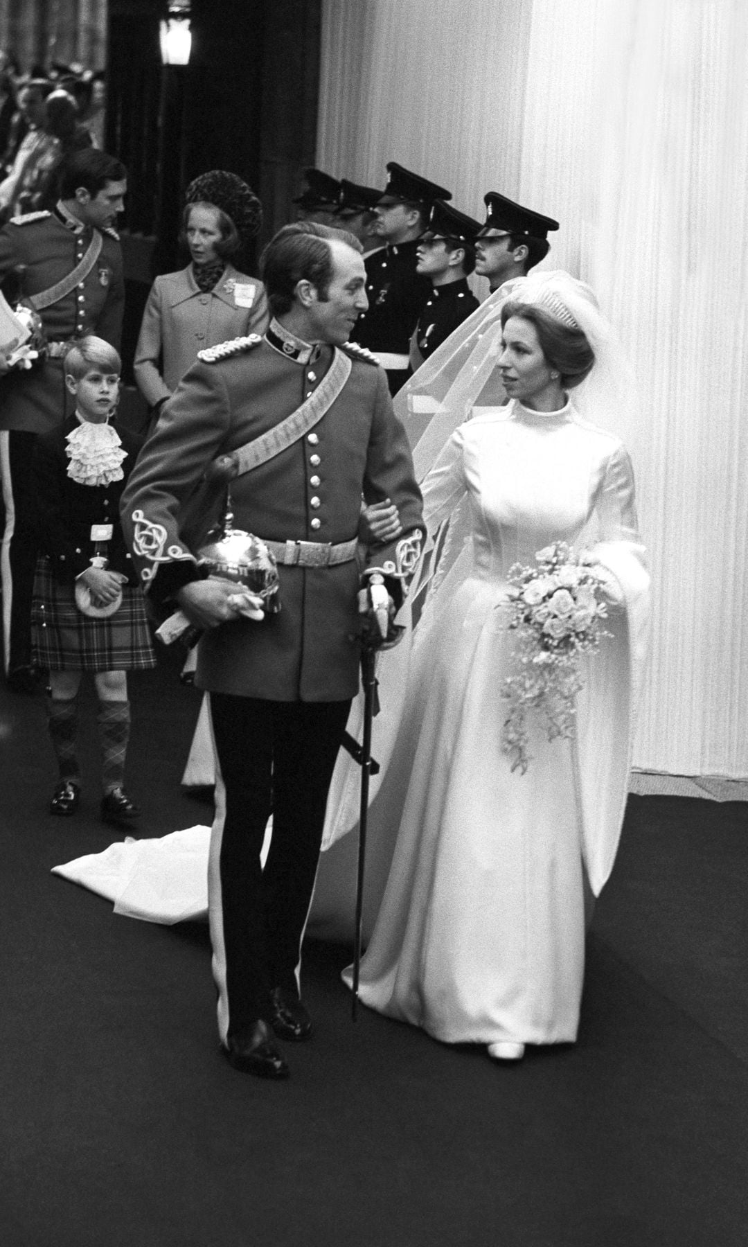 Boda de la princesa Ana de Reino de Unido y Mark Phillips vestido de novia