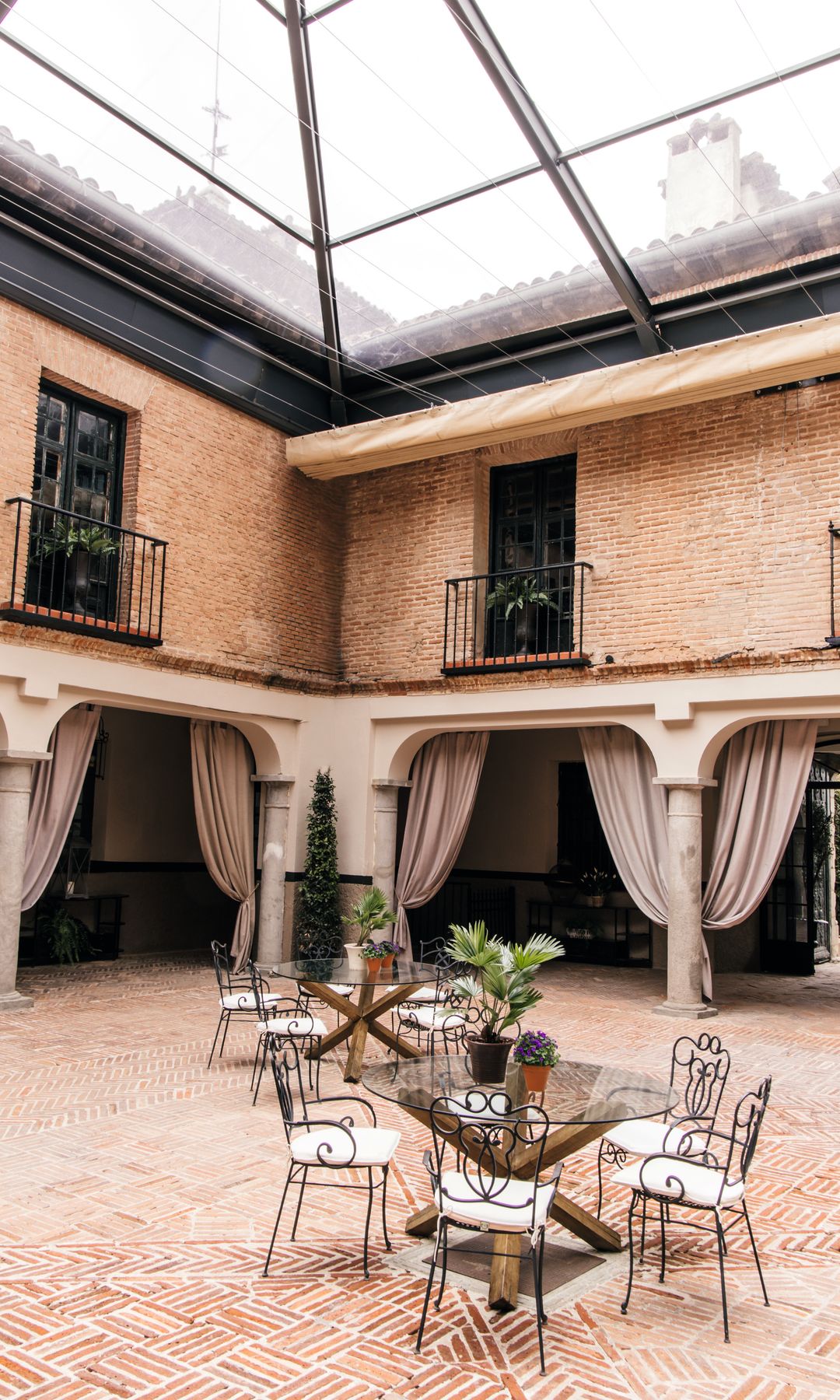 El patio interior de El palacio de Aldovea, una joya del patrimonio histórico madrileño
