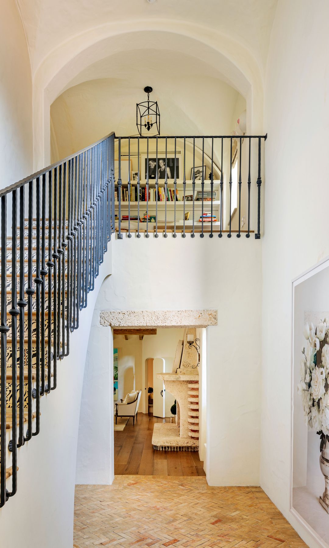 Las escaleras que llevan a la planta superior.