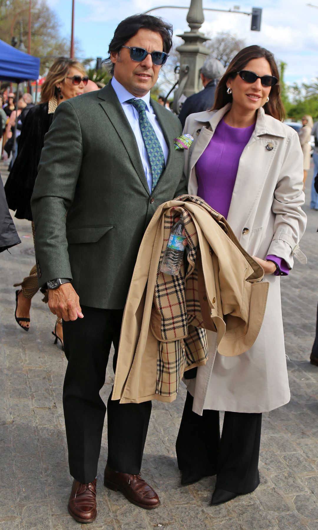 Francisco Rivera y Lourdes Montes llegan a la Real Maestranza de Sevilla para disfrutar de una tarde de toros, a 20 de abril de 2025, en Sevilla. 20/4/2025