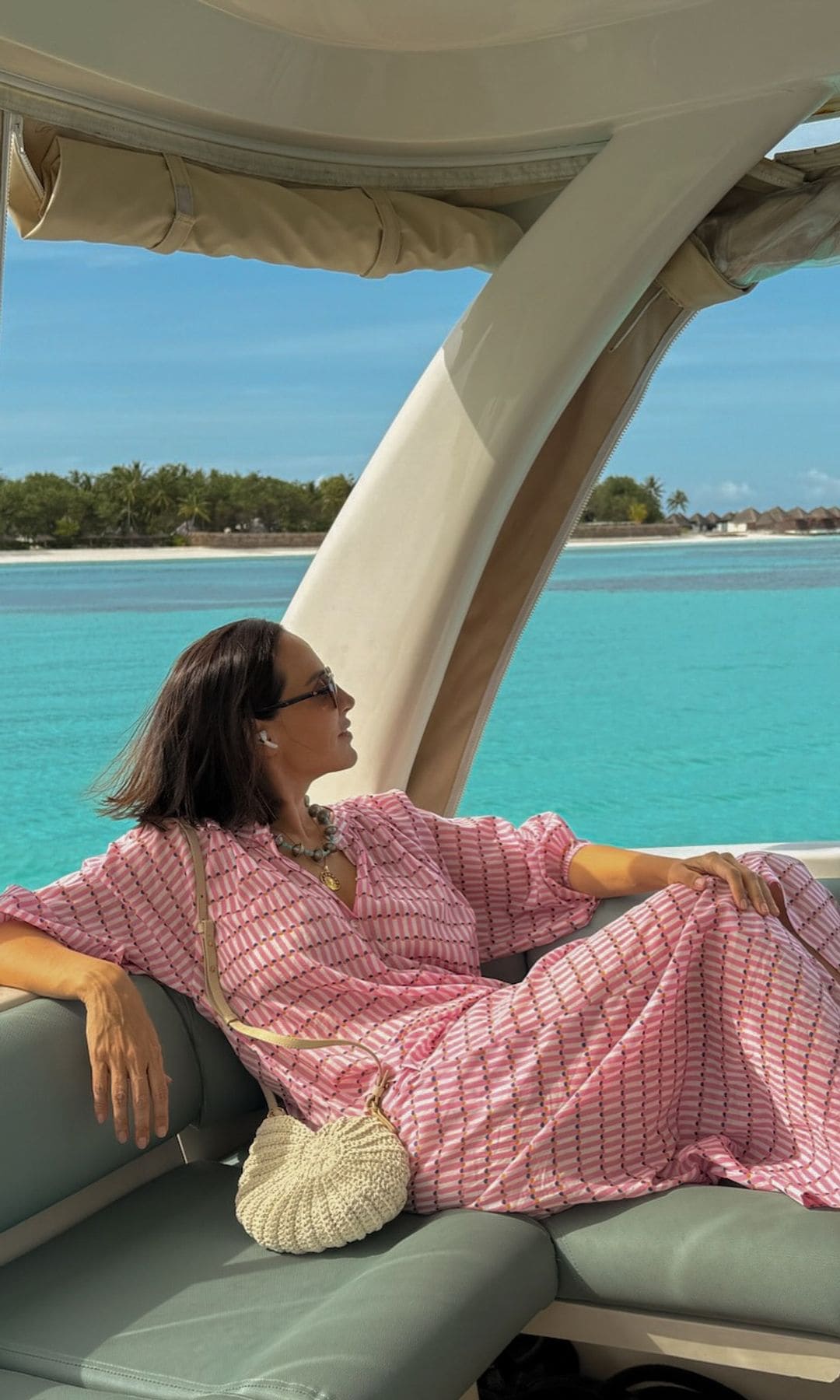 Tamara Falcó en un barco
