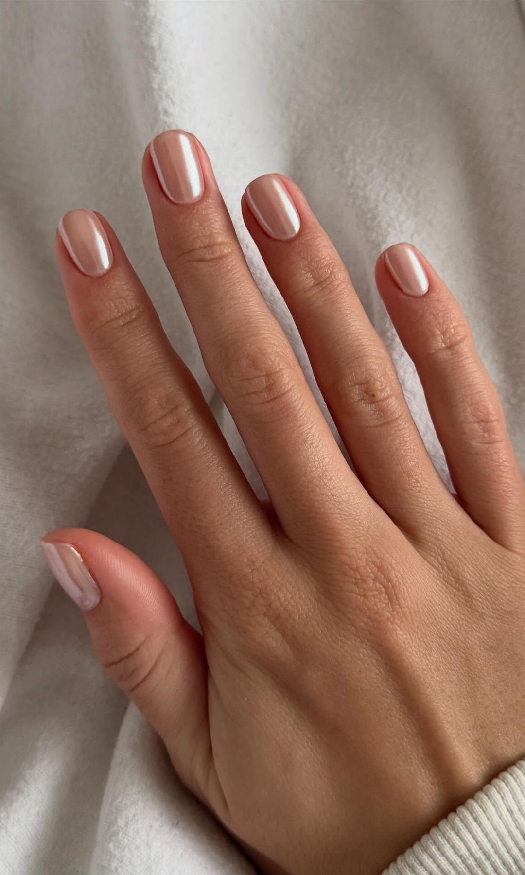 Manicura efecto perlado 