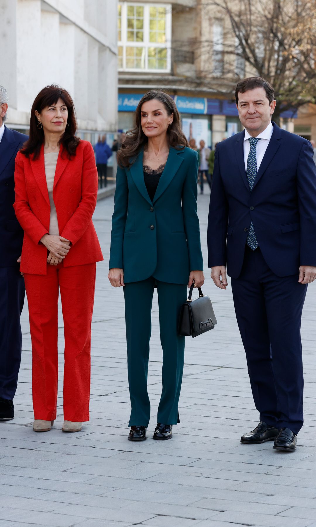 Reina Letizia traje