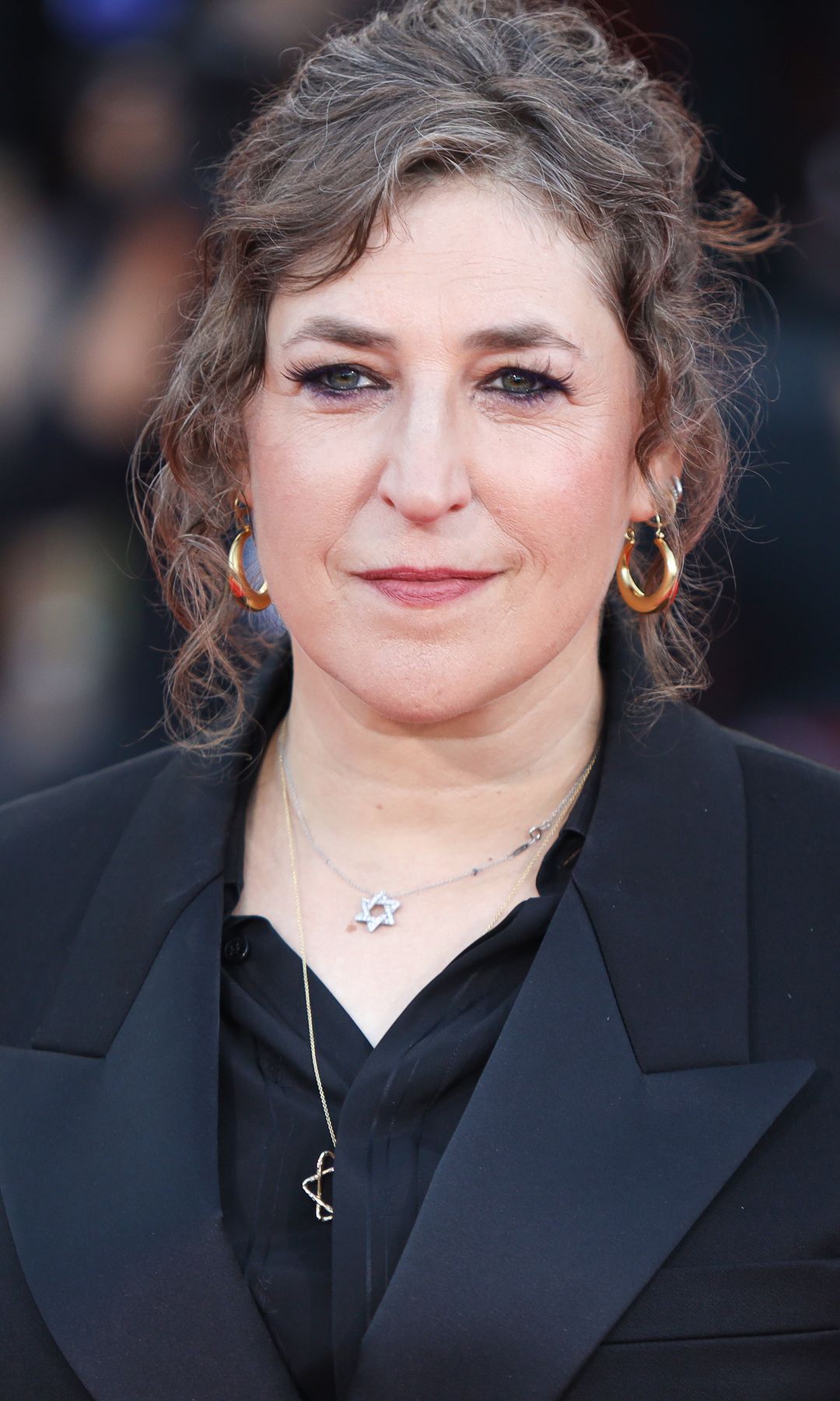 Mayim Bialik saltó a la fama en los 90 con la serie 'Blossom'