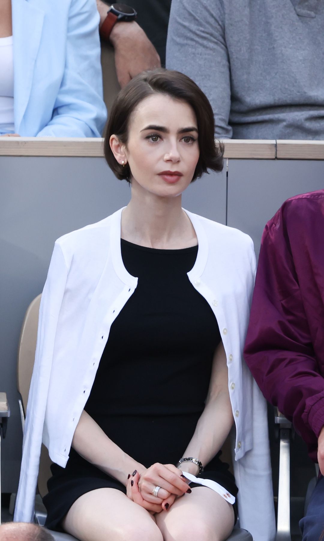 La actriz luce elegante y juvenil con su nuevo corte de cabello.