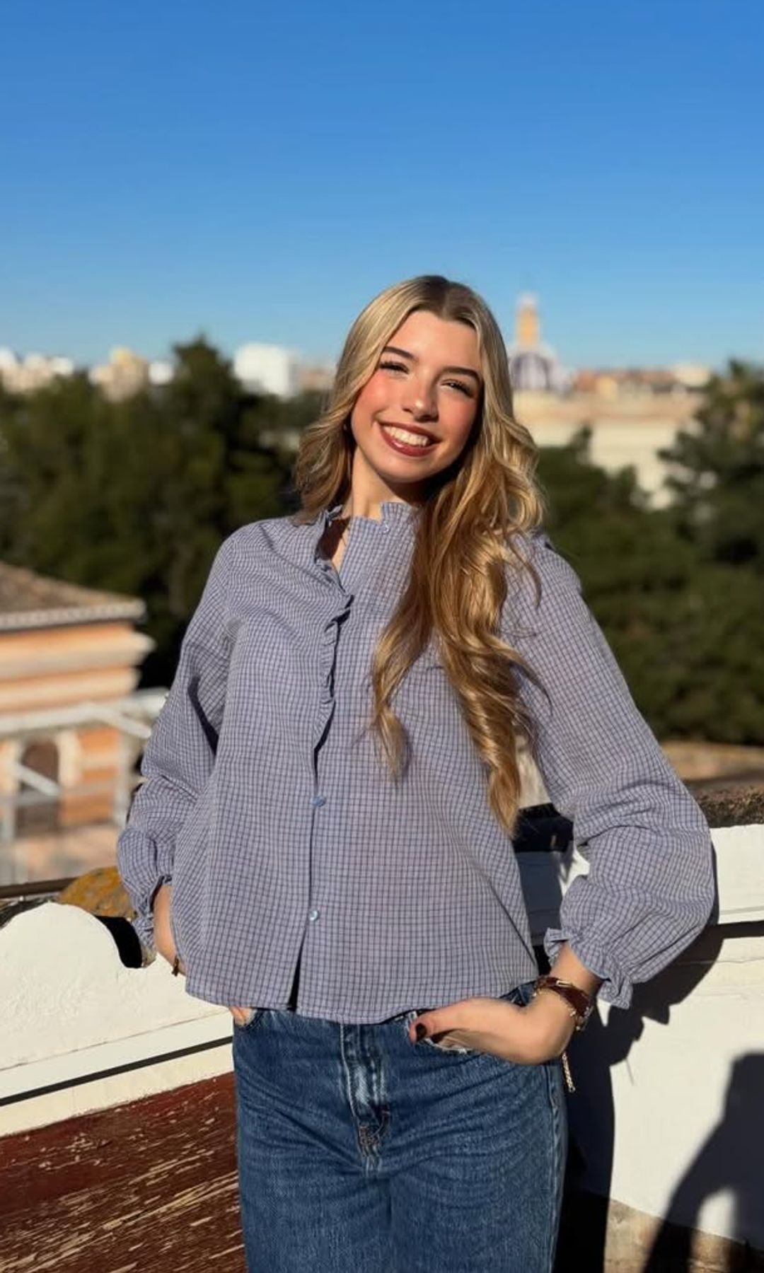 Violeta, hija de Toni Cantó y Mar Regueras